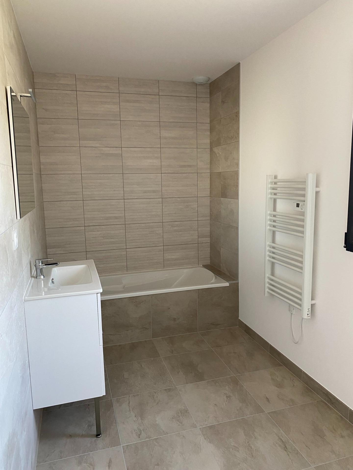 Photo 9 of the listing.