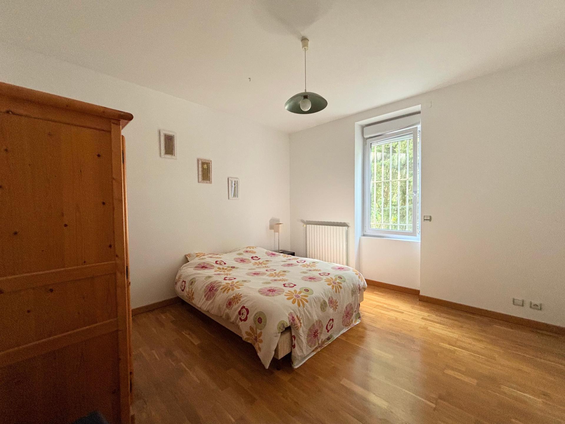 Photo 10 of the listing.