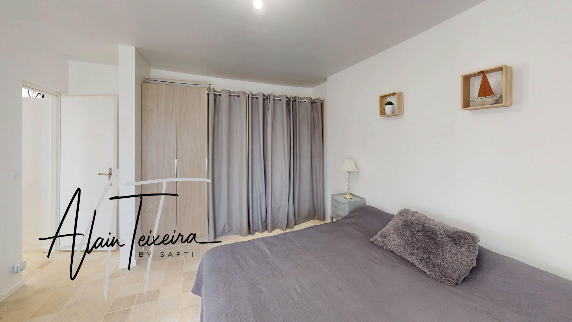 Photo 8 of the listing.