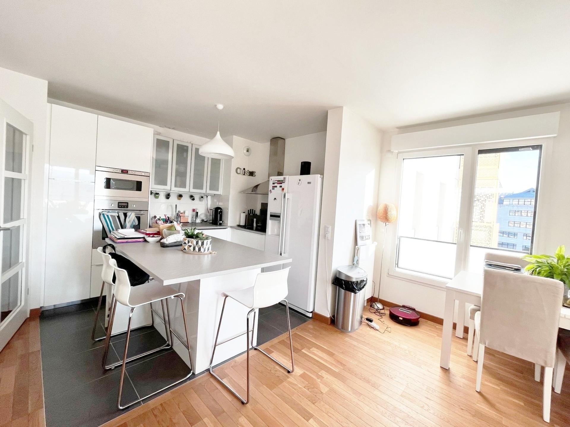 Photo 3 of the listing.