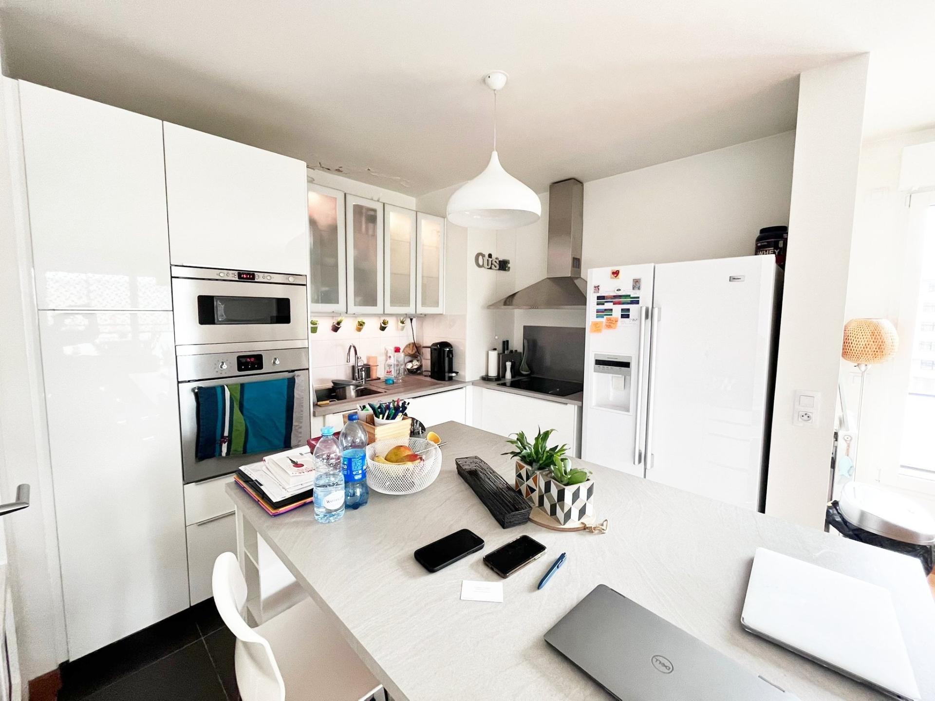 Photo 4 of the listing.