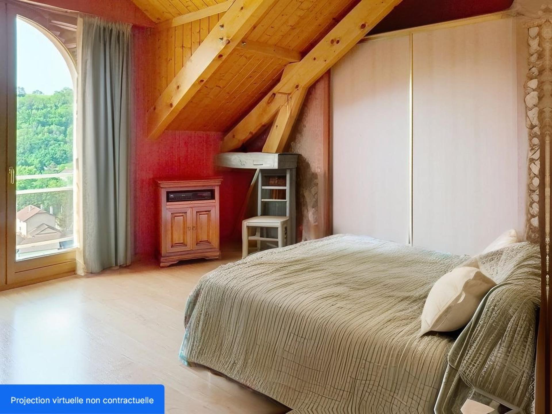 Photo 17 of the listing.