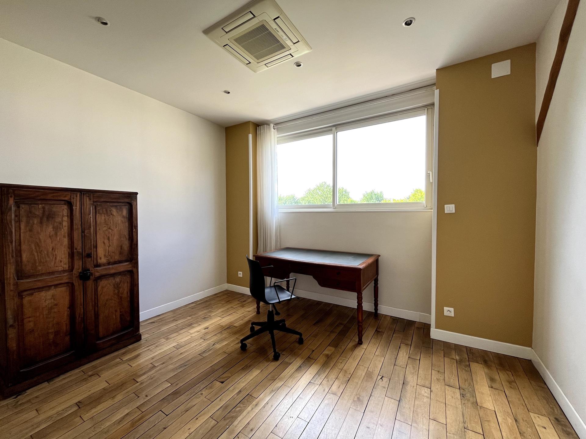 Photo 19 de l'annonce.