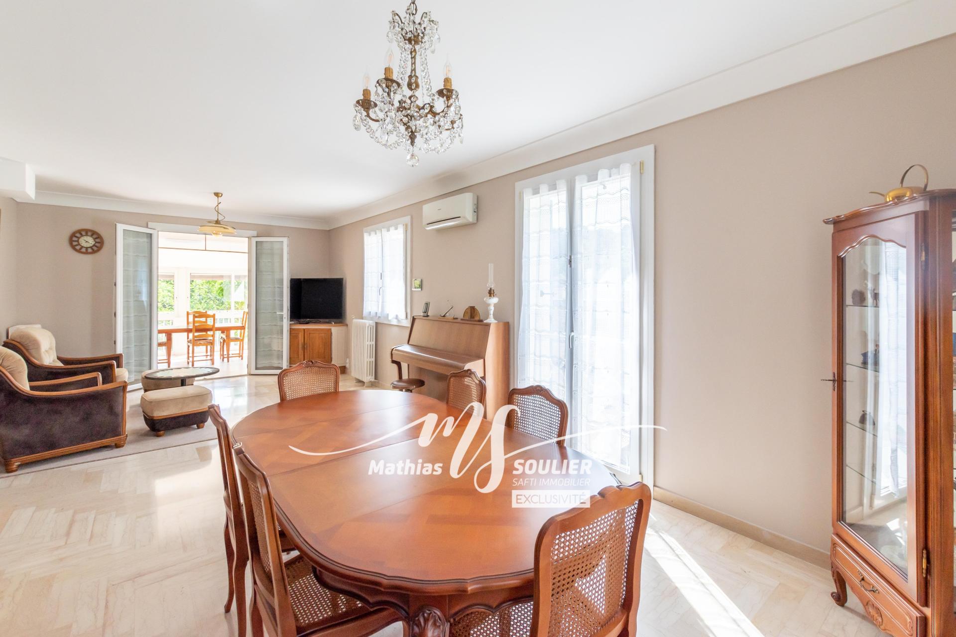 Photo 6 of the listing.