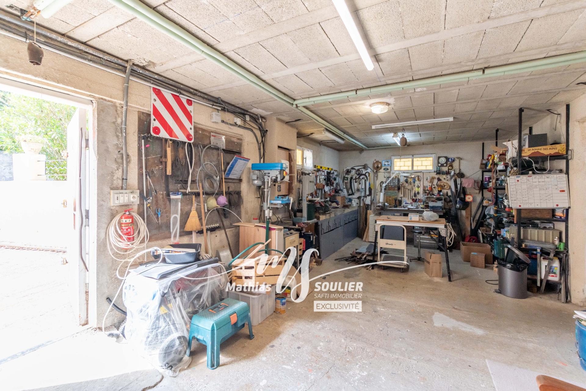 Photo 19 of the listing.