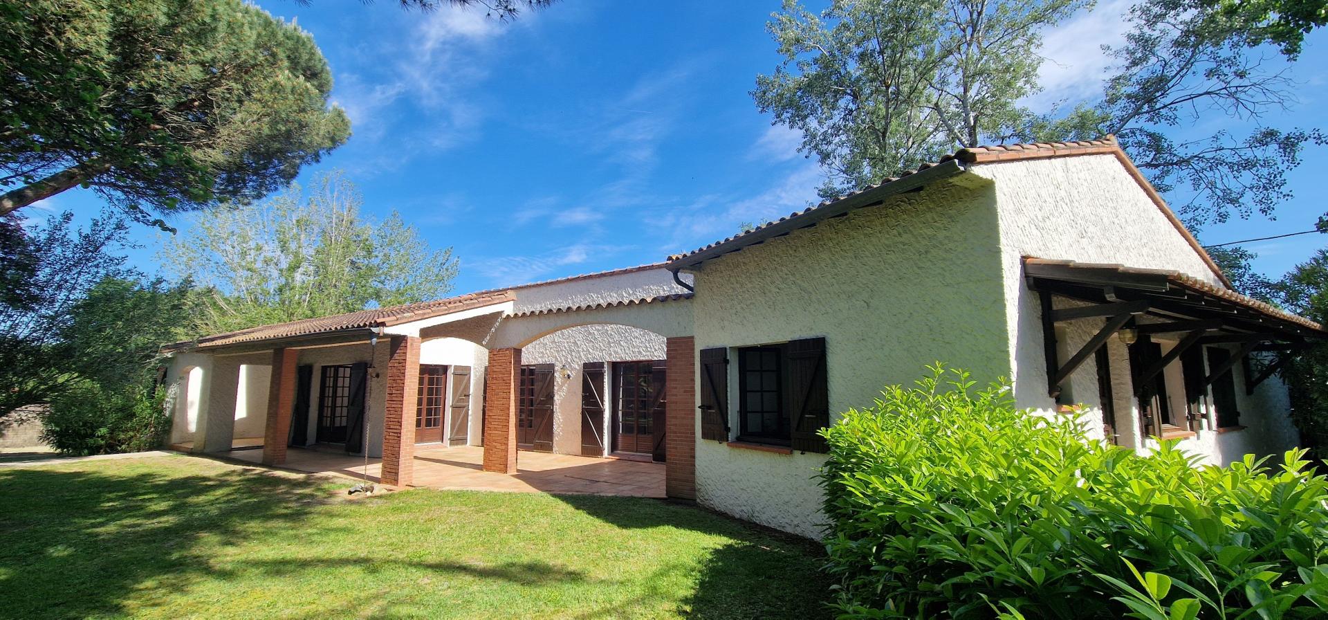 Photo 5 of the listing.