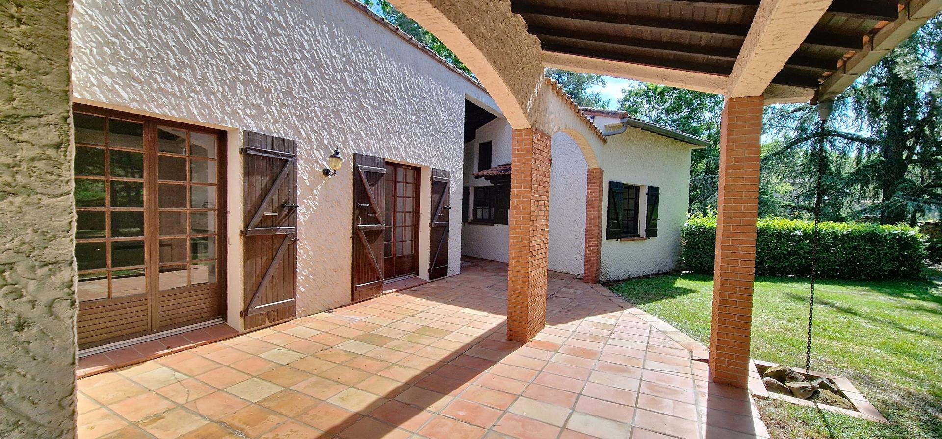 Photo 16 of the listing.