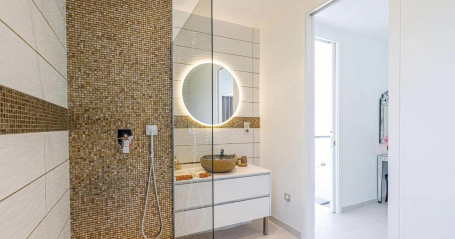 Photo 15 de l'annonce.