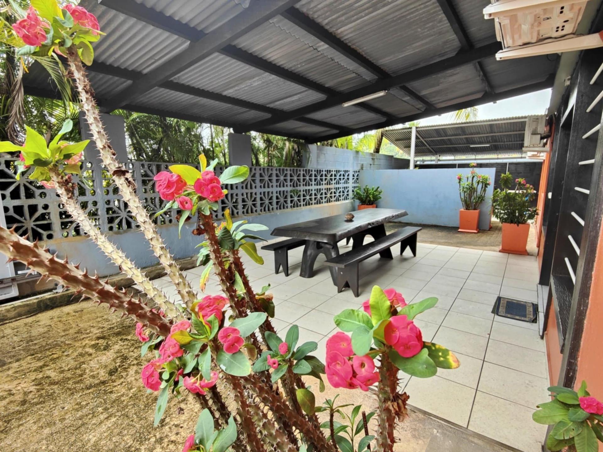 Photo 8 of the listing.