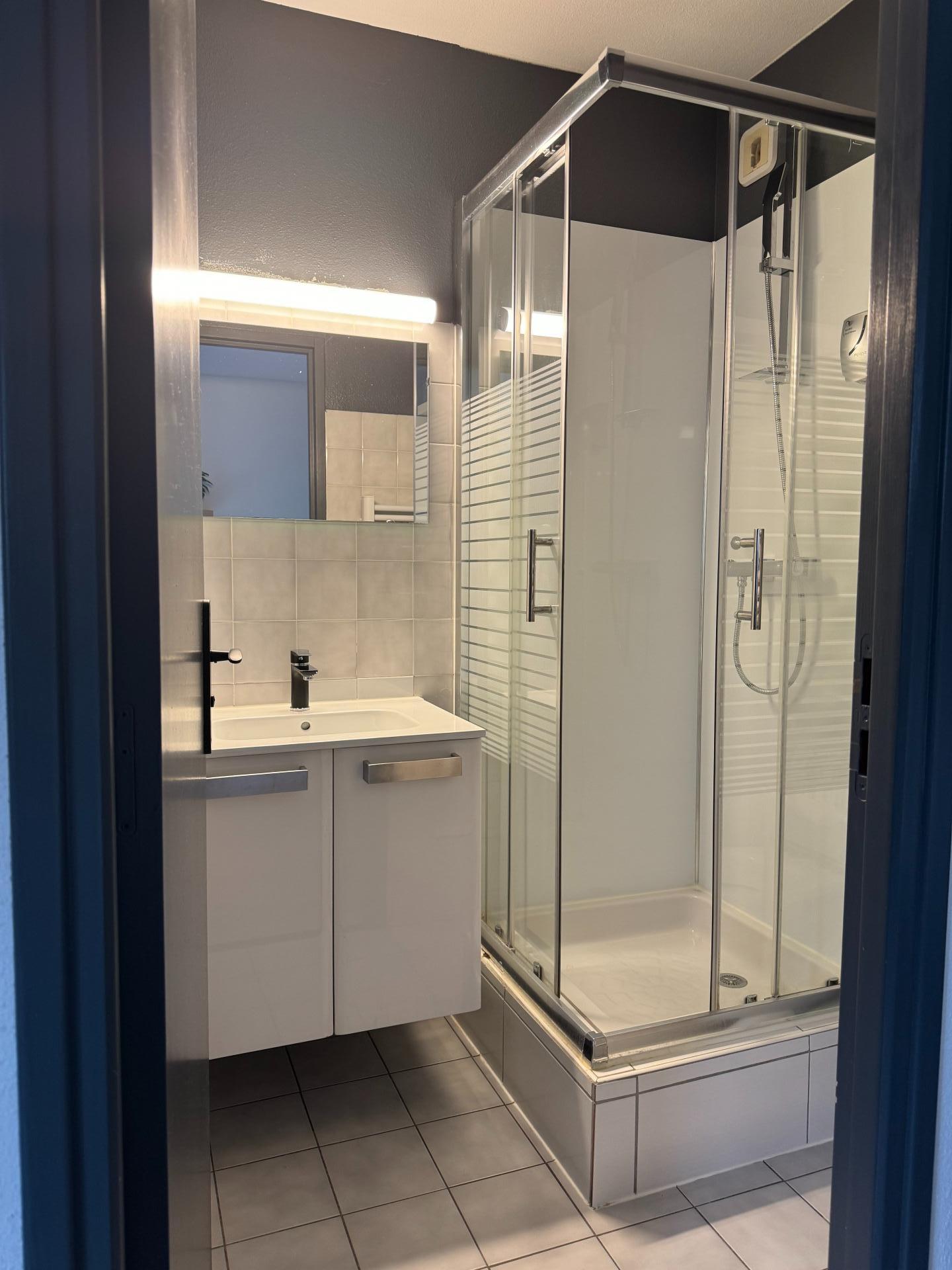 Photo 8 of the listing.