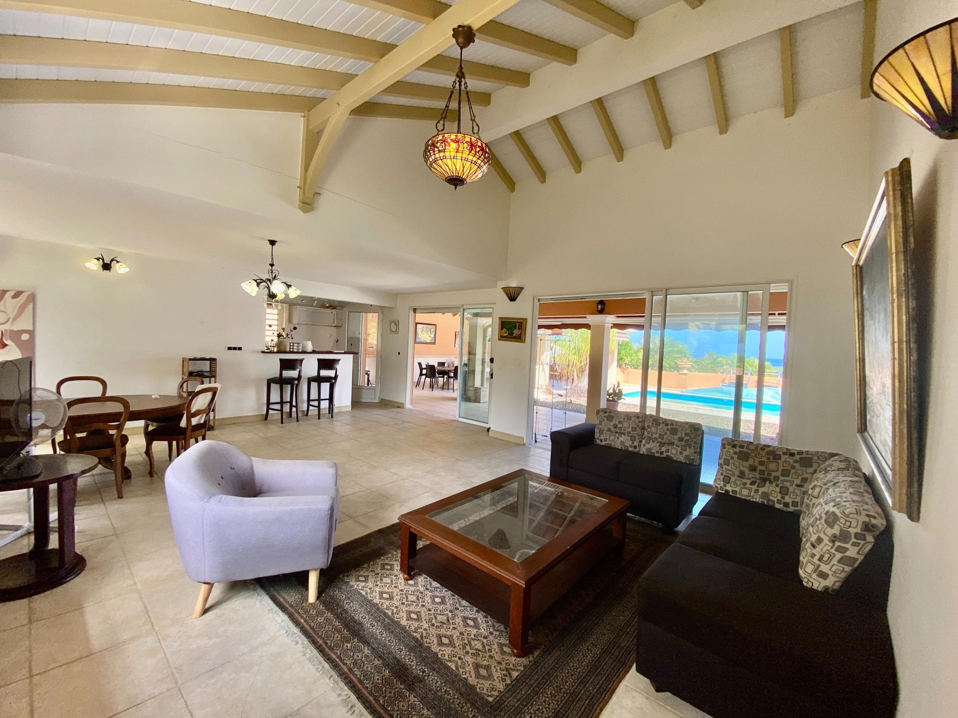 Photo 5 of the listing.