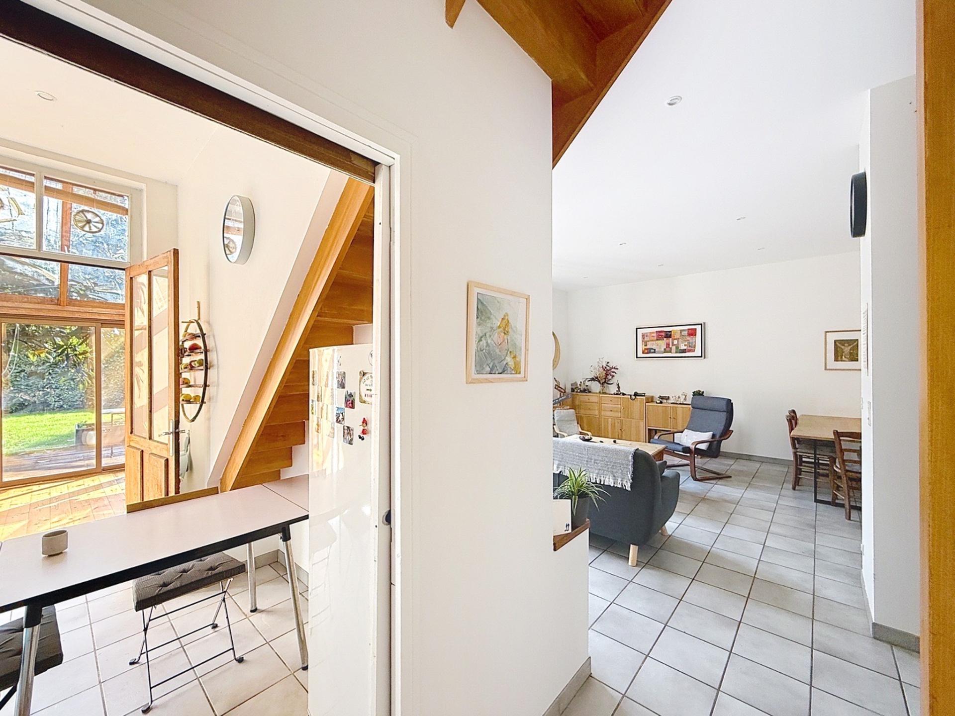 Photo 6 of the listing.