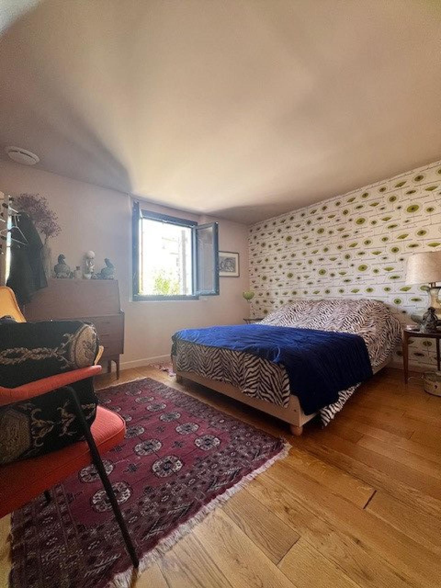 Photo 9 of the listing.