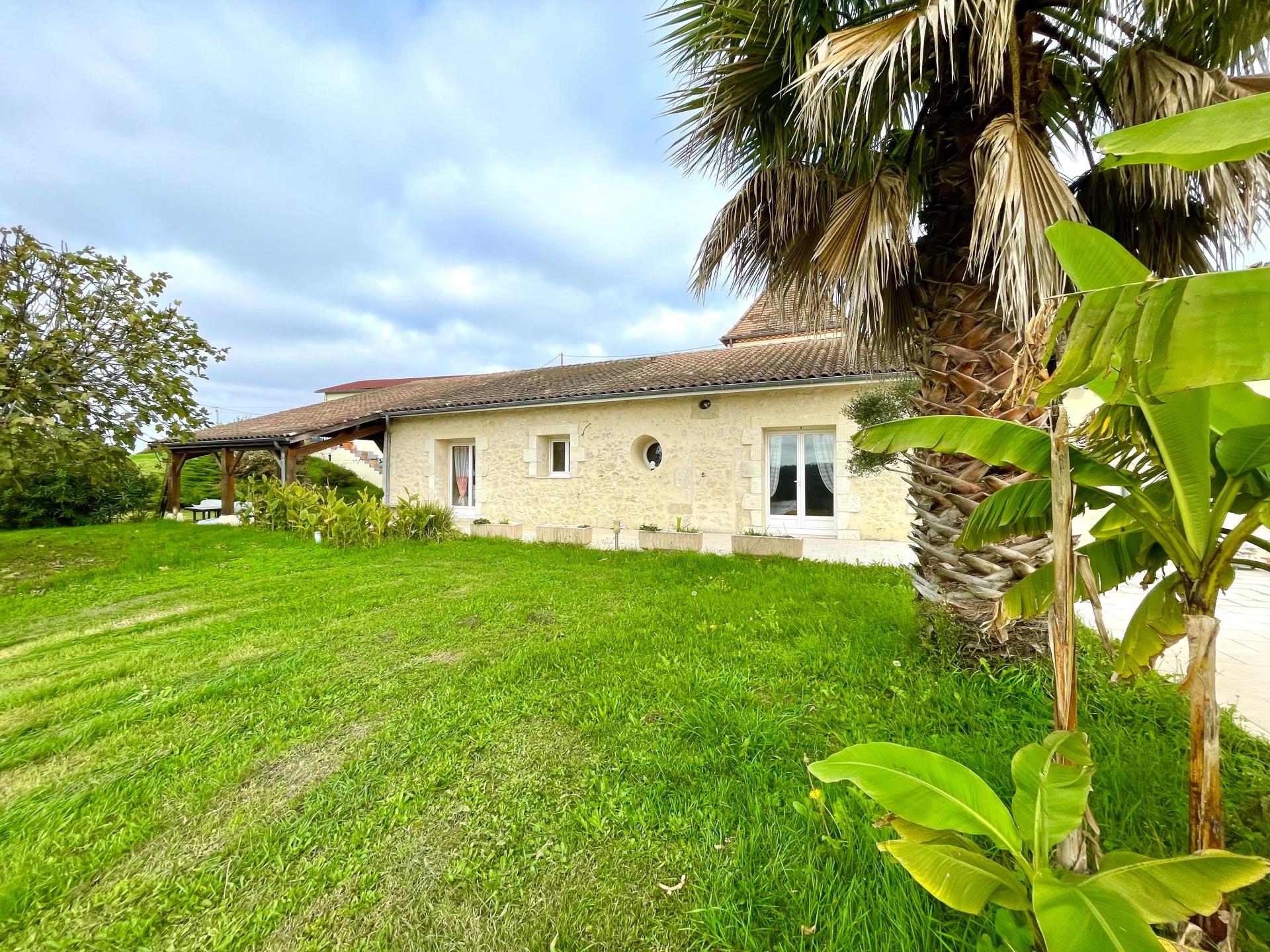 Photo 3 of the listing.