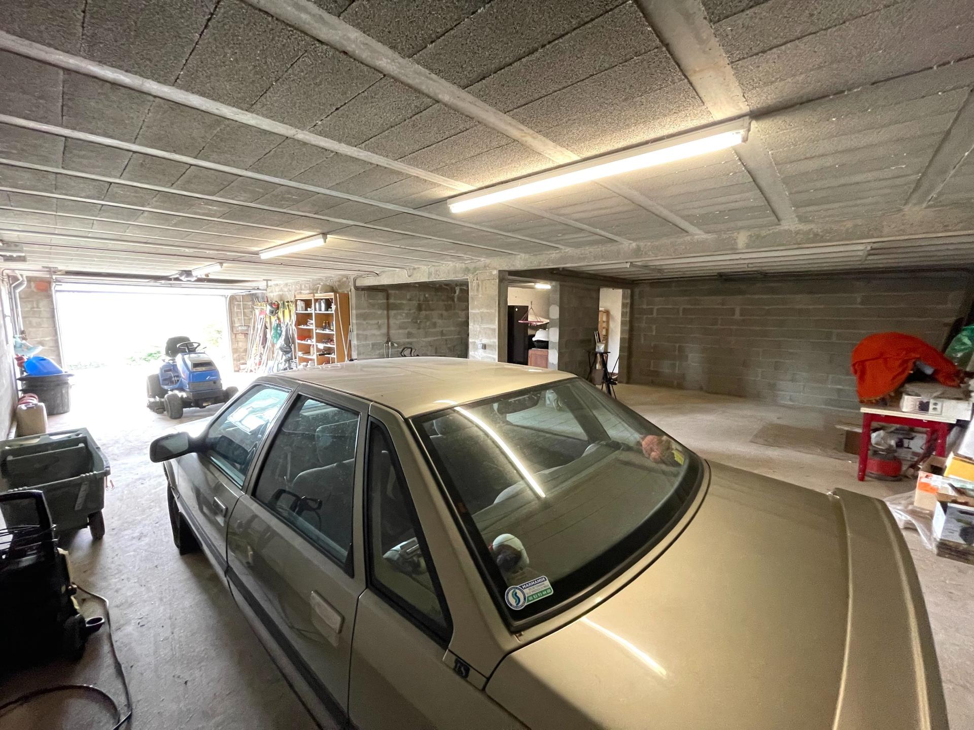 Photo 14 of the listing.