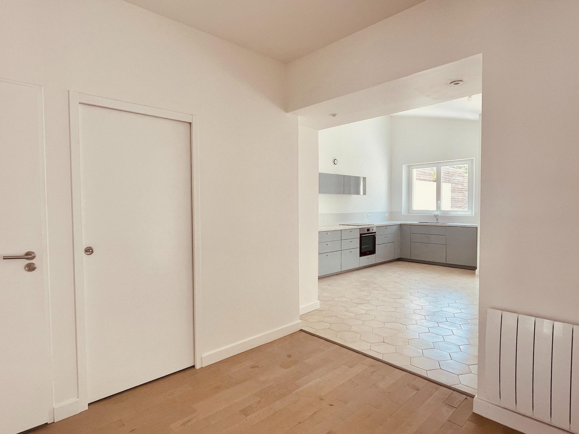 Photo 10 of the listing.