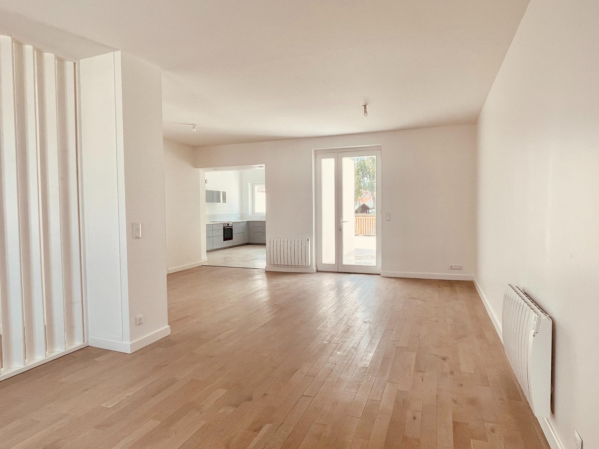 Photo 3 of the listing.