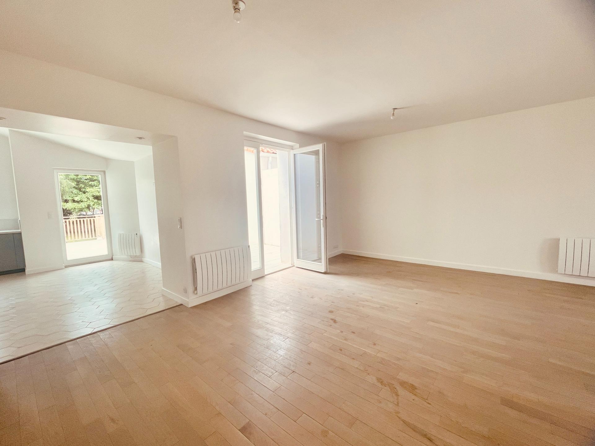 Photo 8 of the listing.