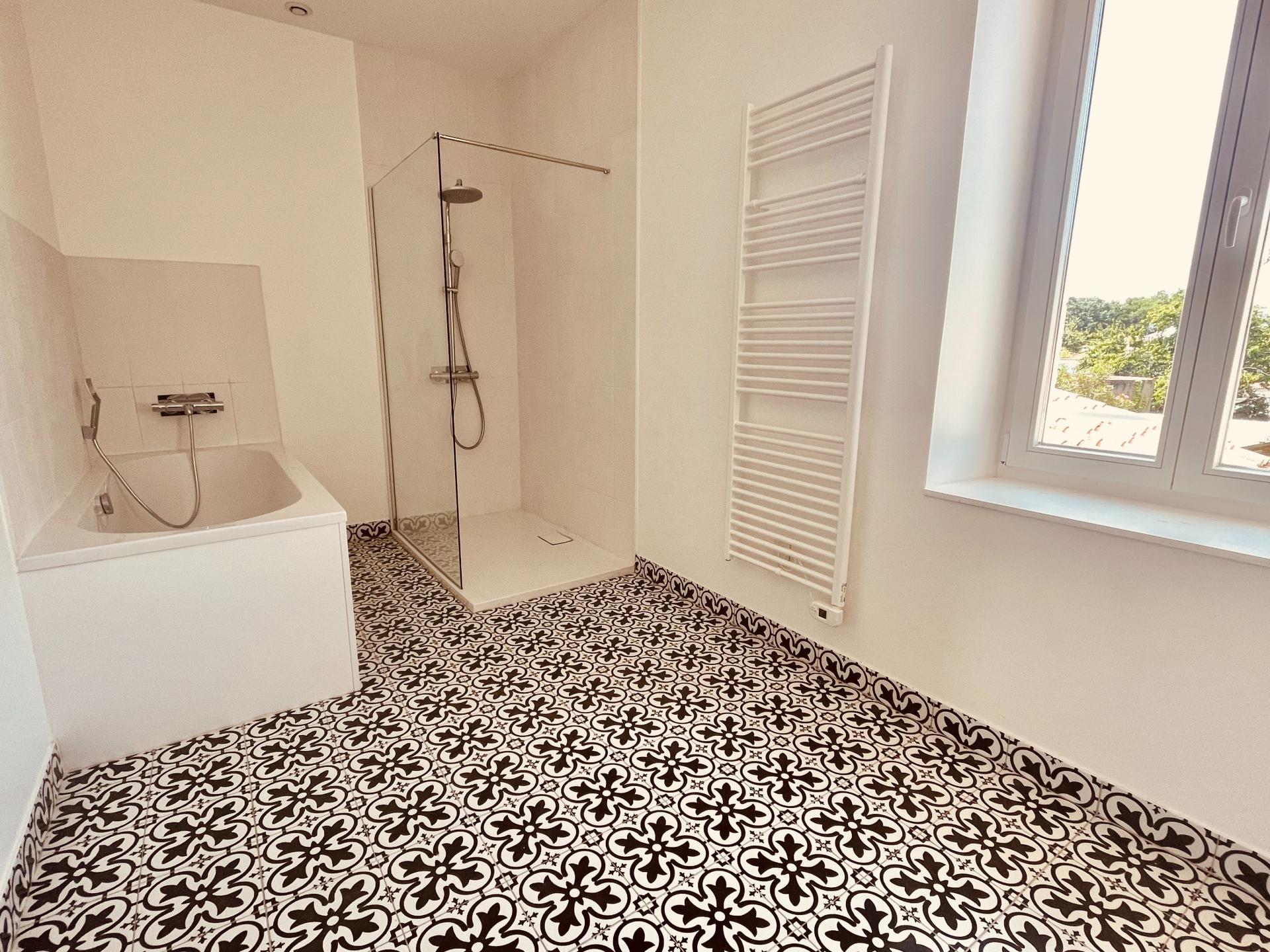 Photo 16 of the listing.