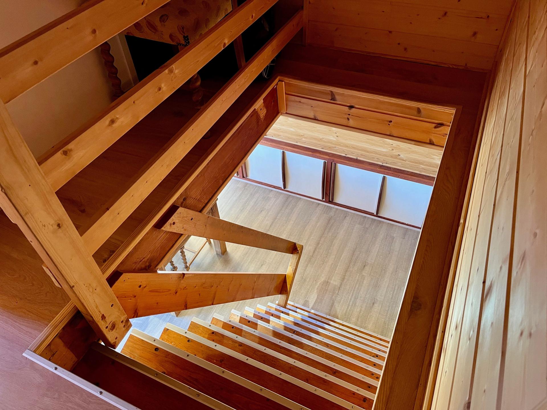 Photo 10 of the listing.