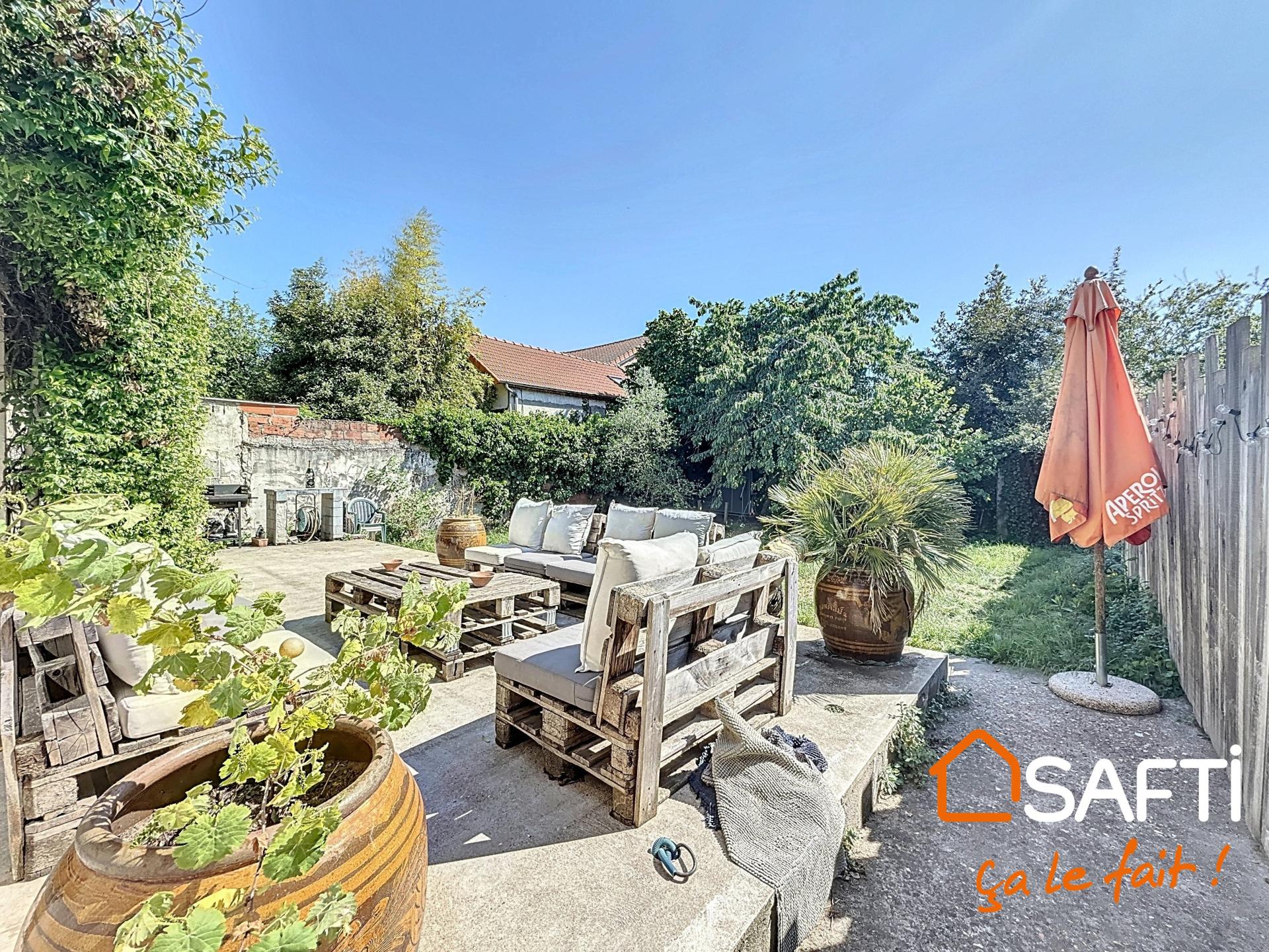 Photo 7 of the listing.