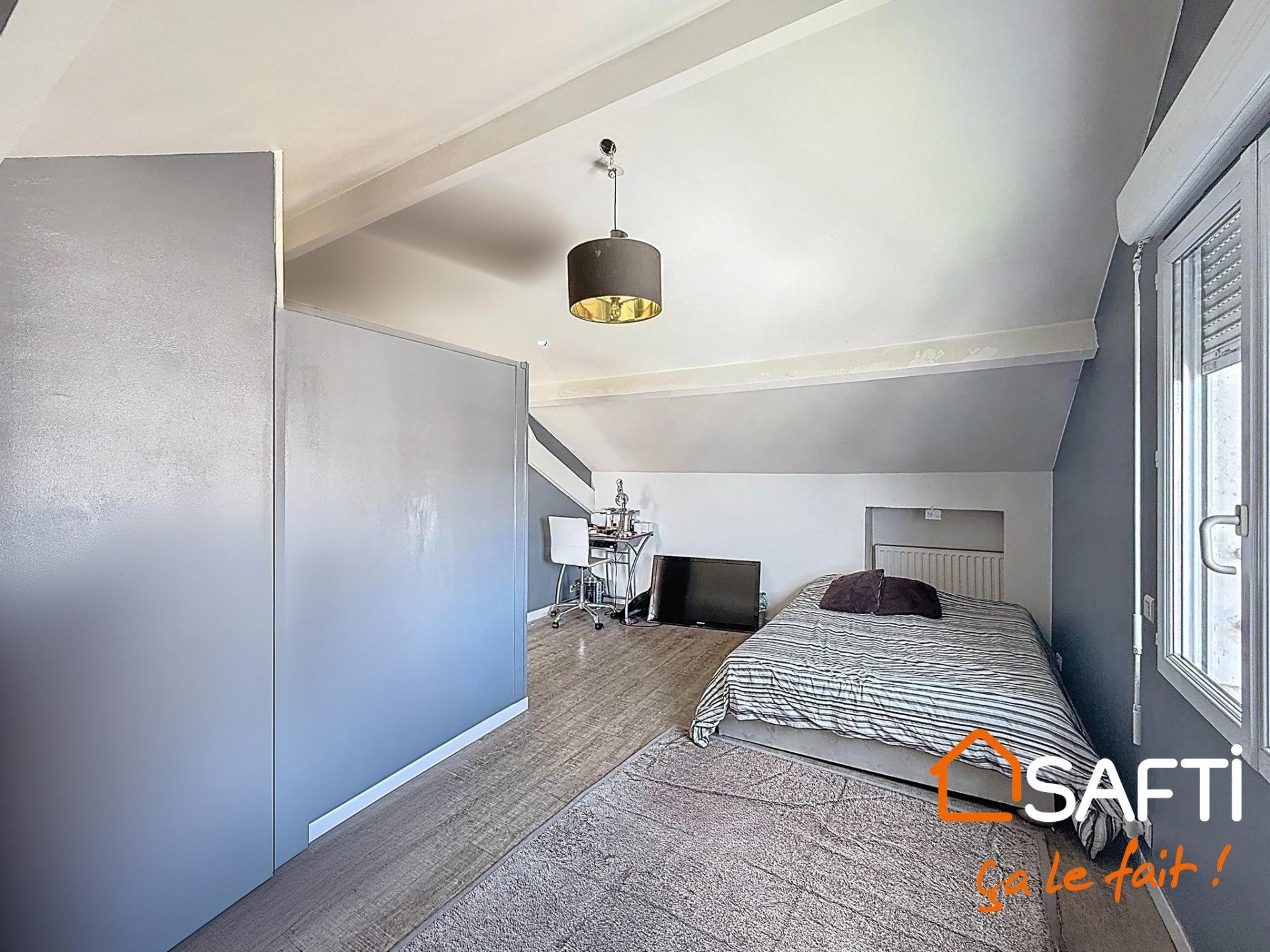 Photo 25 of the listing.