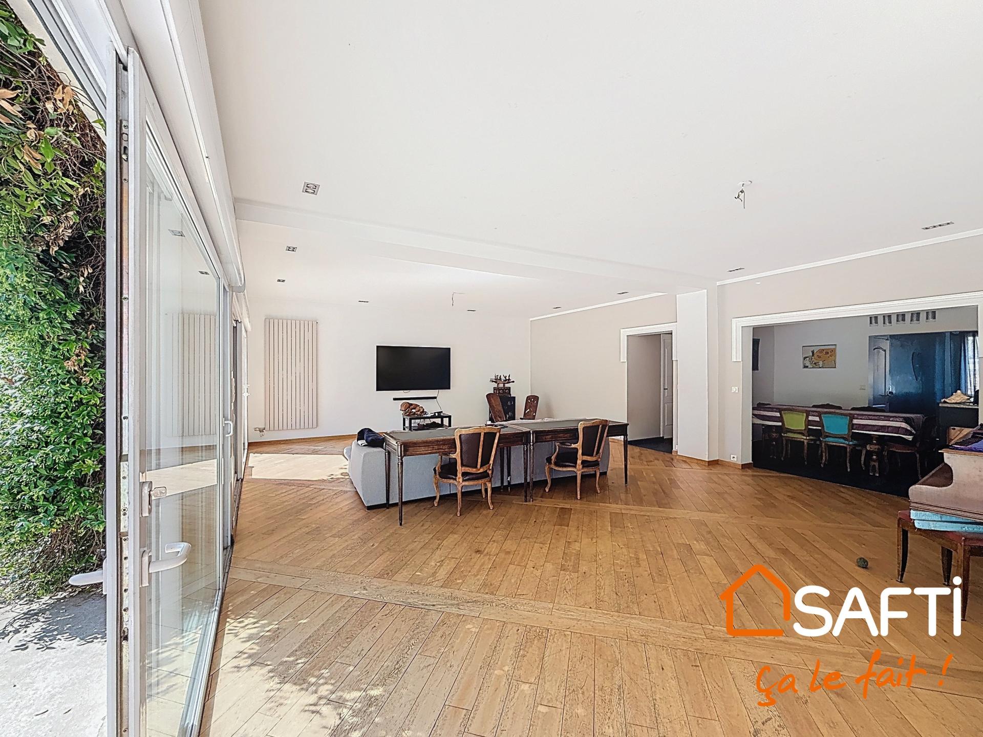 Photo 12 of the listing.