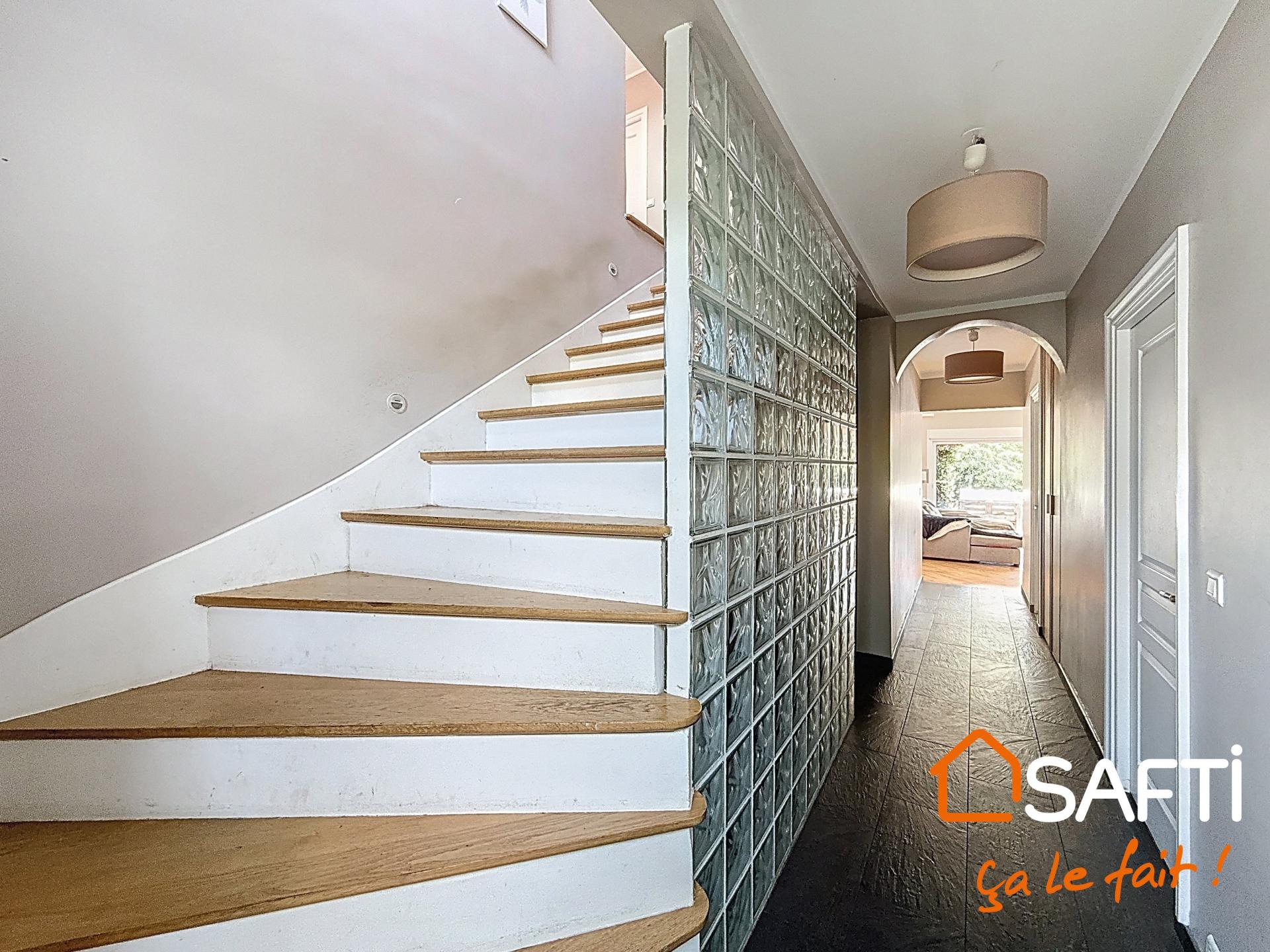 Photo 15 of the listing.