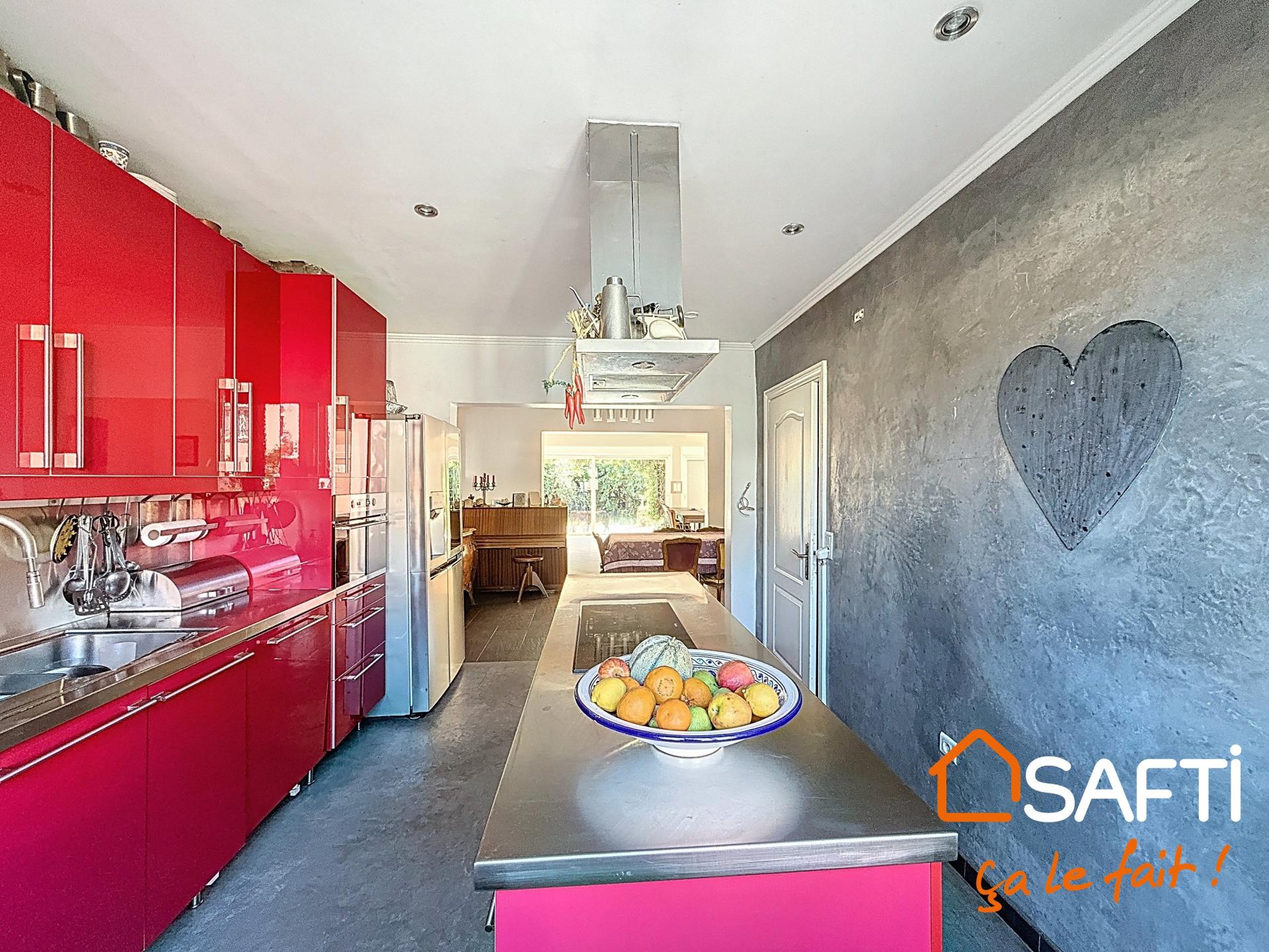 Photo 9 of the listing.