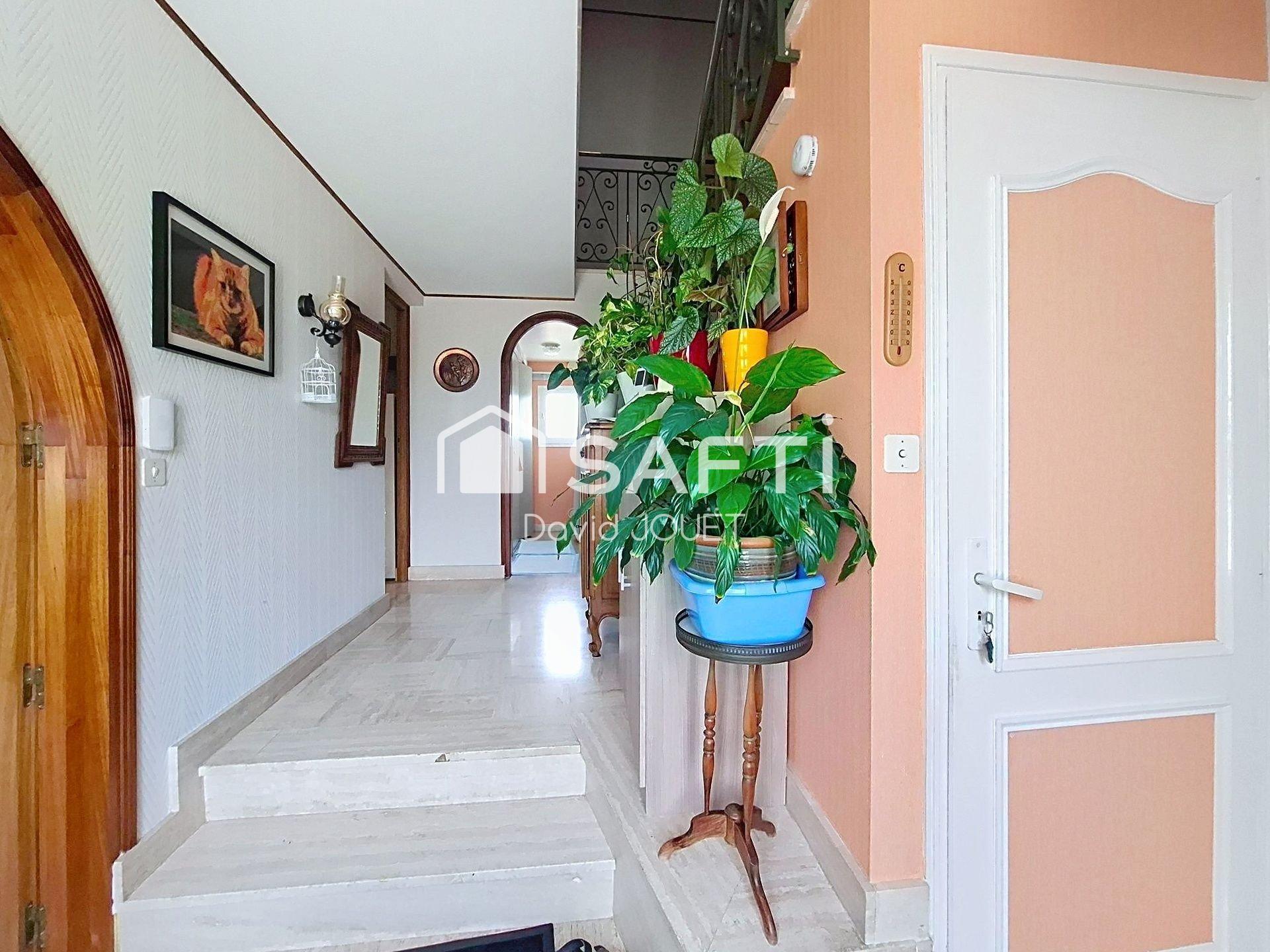 Photo SAFTI — Maison 7 pièces, 150 m² à Noyal Pontivy 2