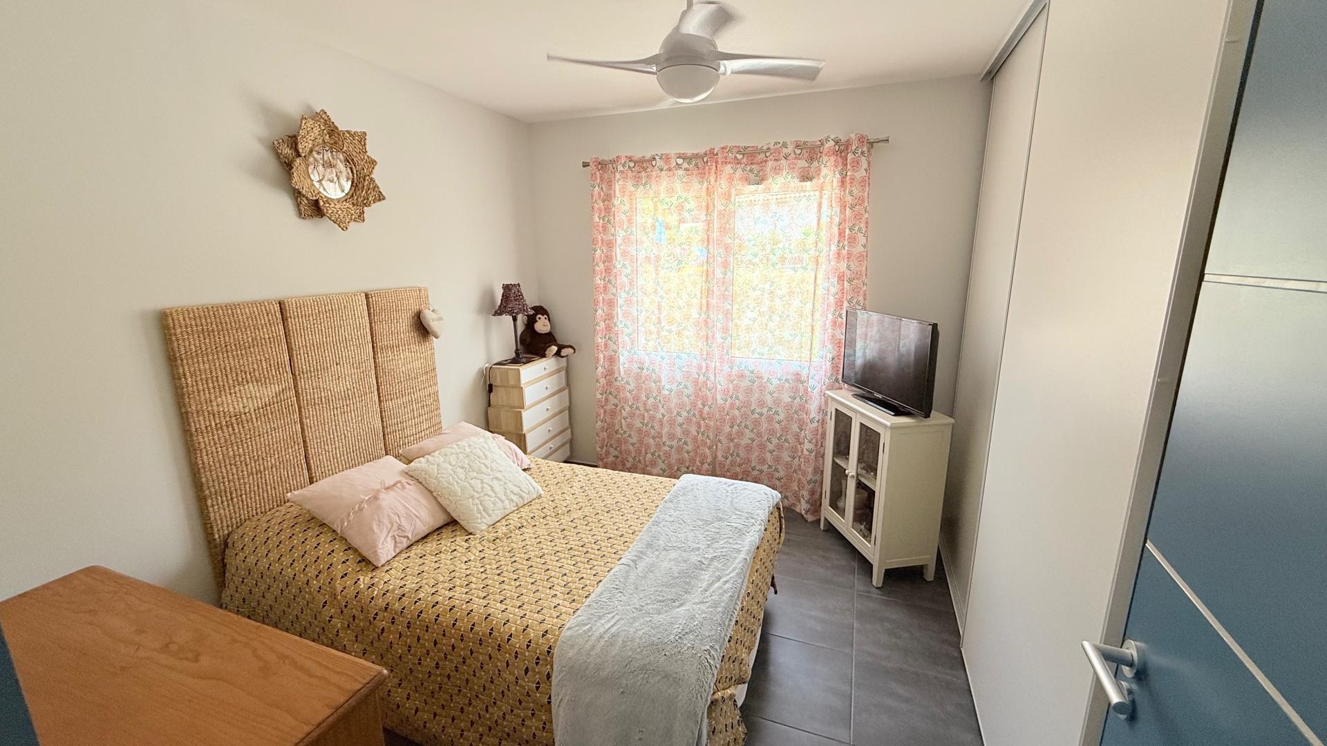 Photo 6 of the listing.