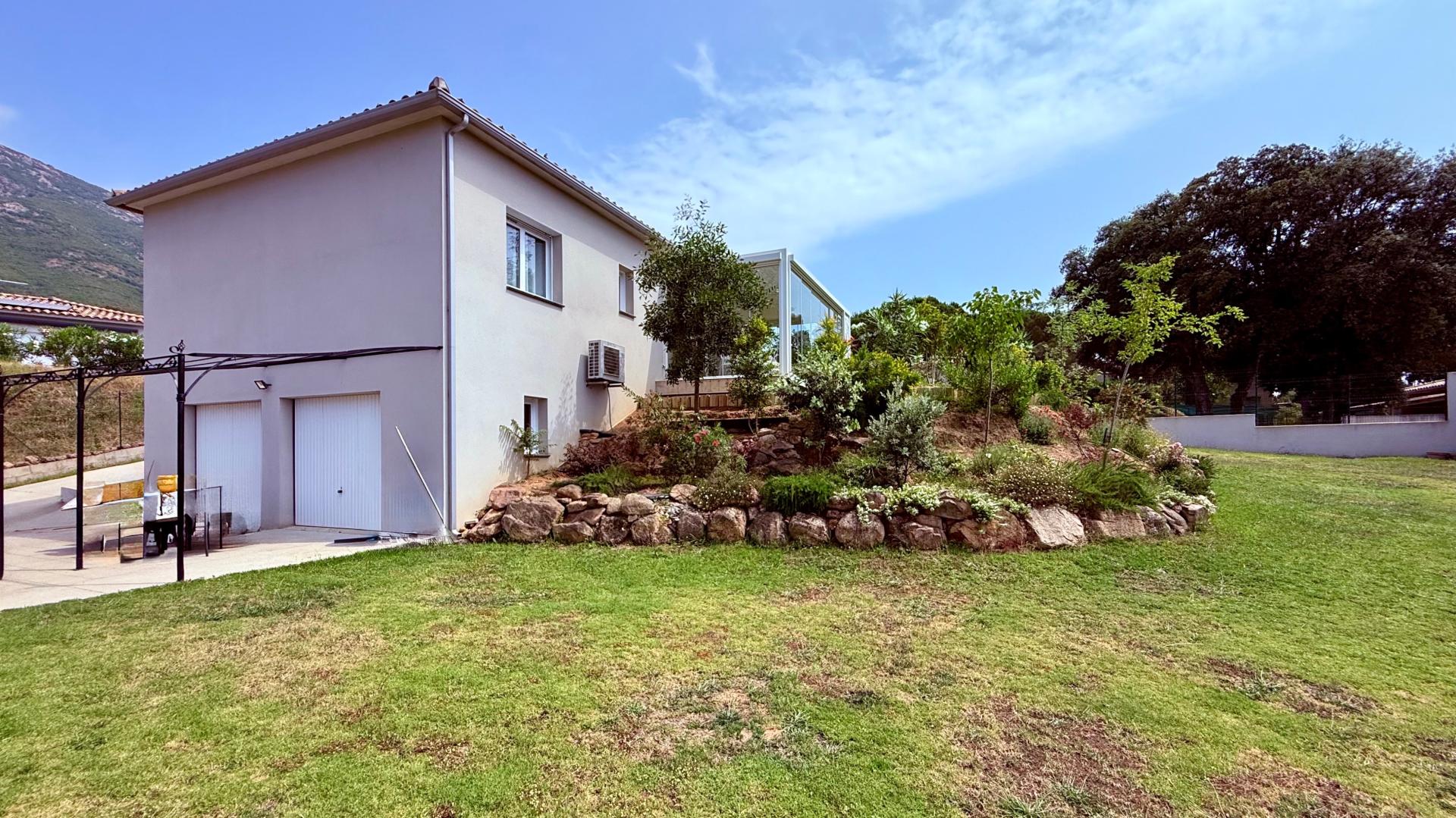 Photo 3 of the listing.