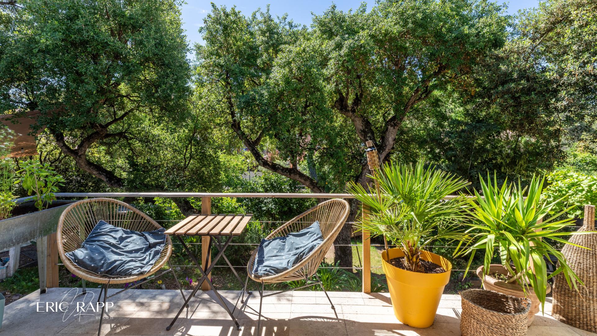 Photo 12 of the listing.