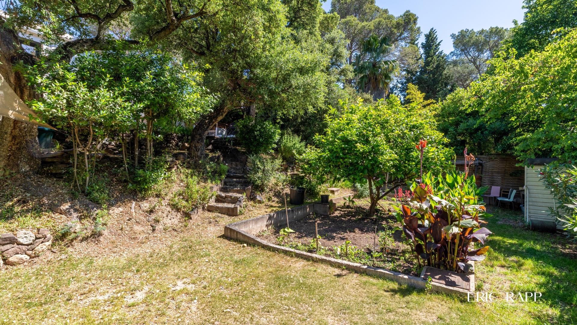 Photo 14 of the listing.