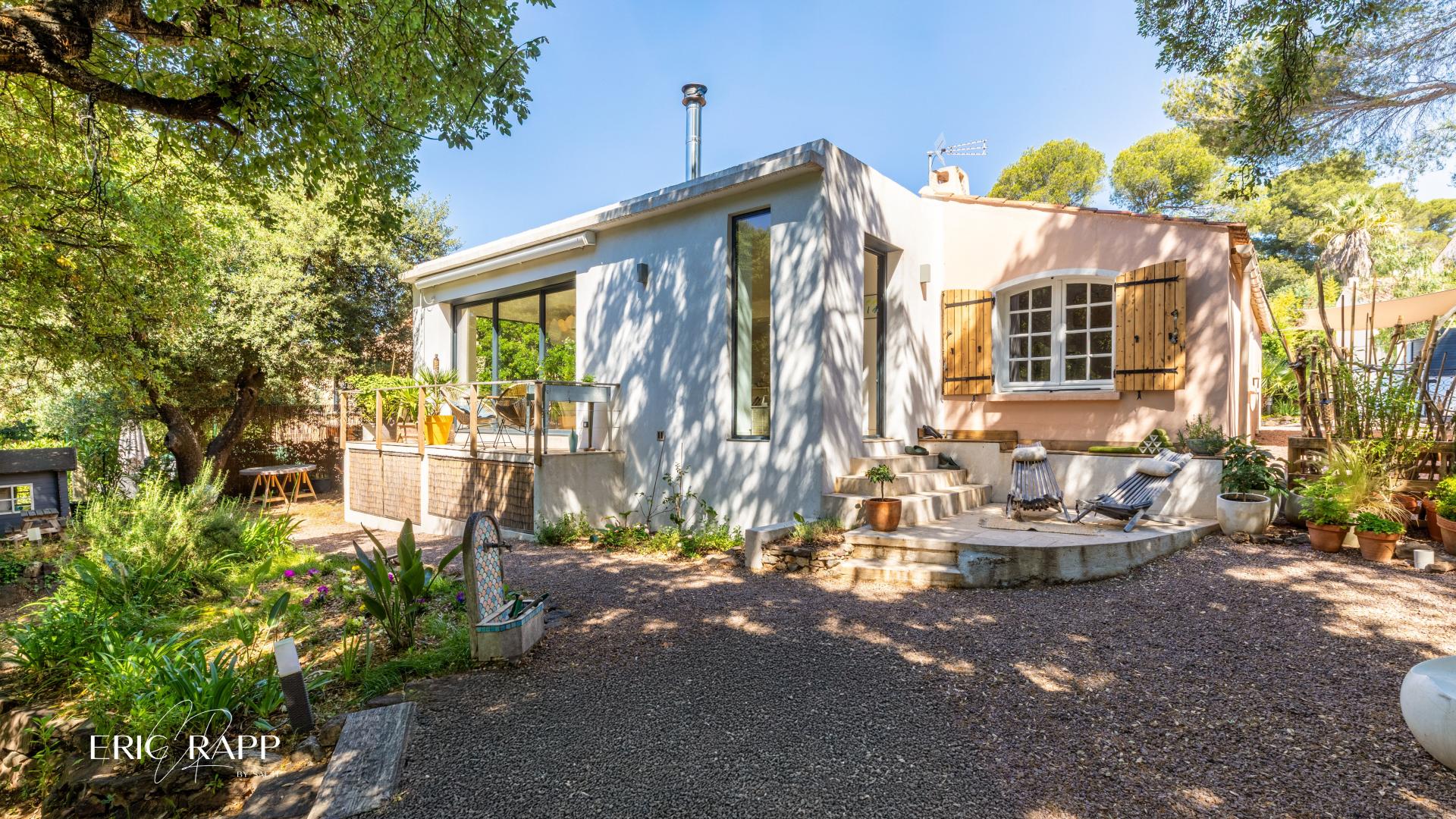 Photo 3 of the listing.