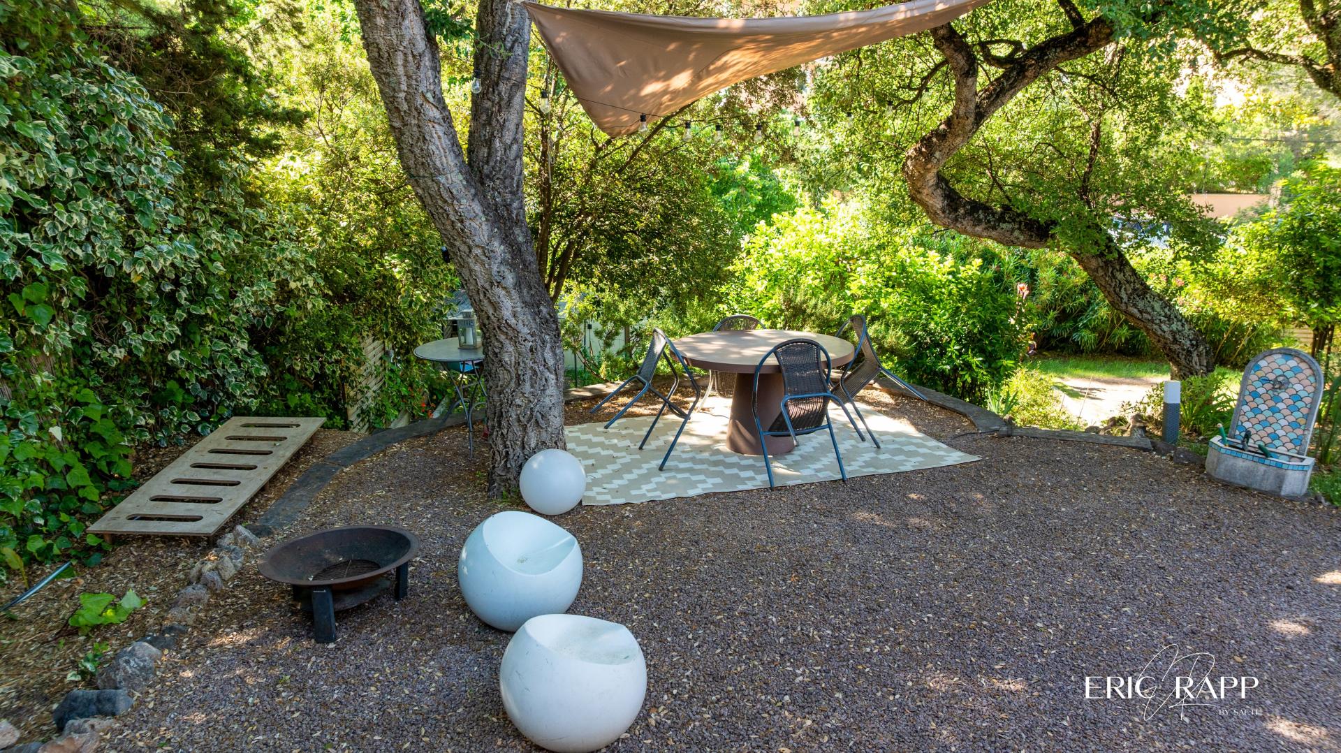 Photo 13 of the listing.