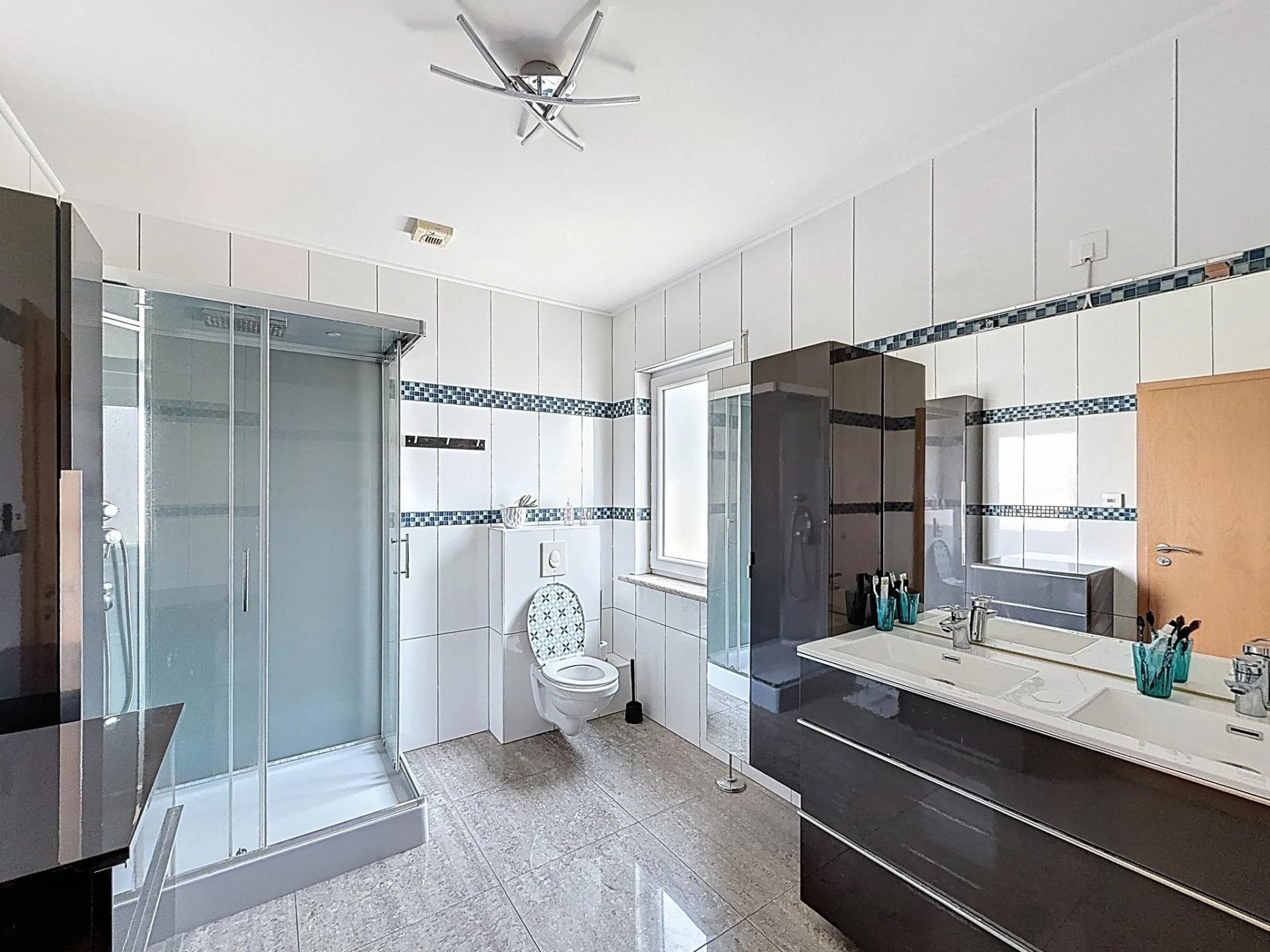 Photo 13 de l'annonce.