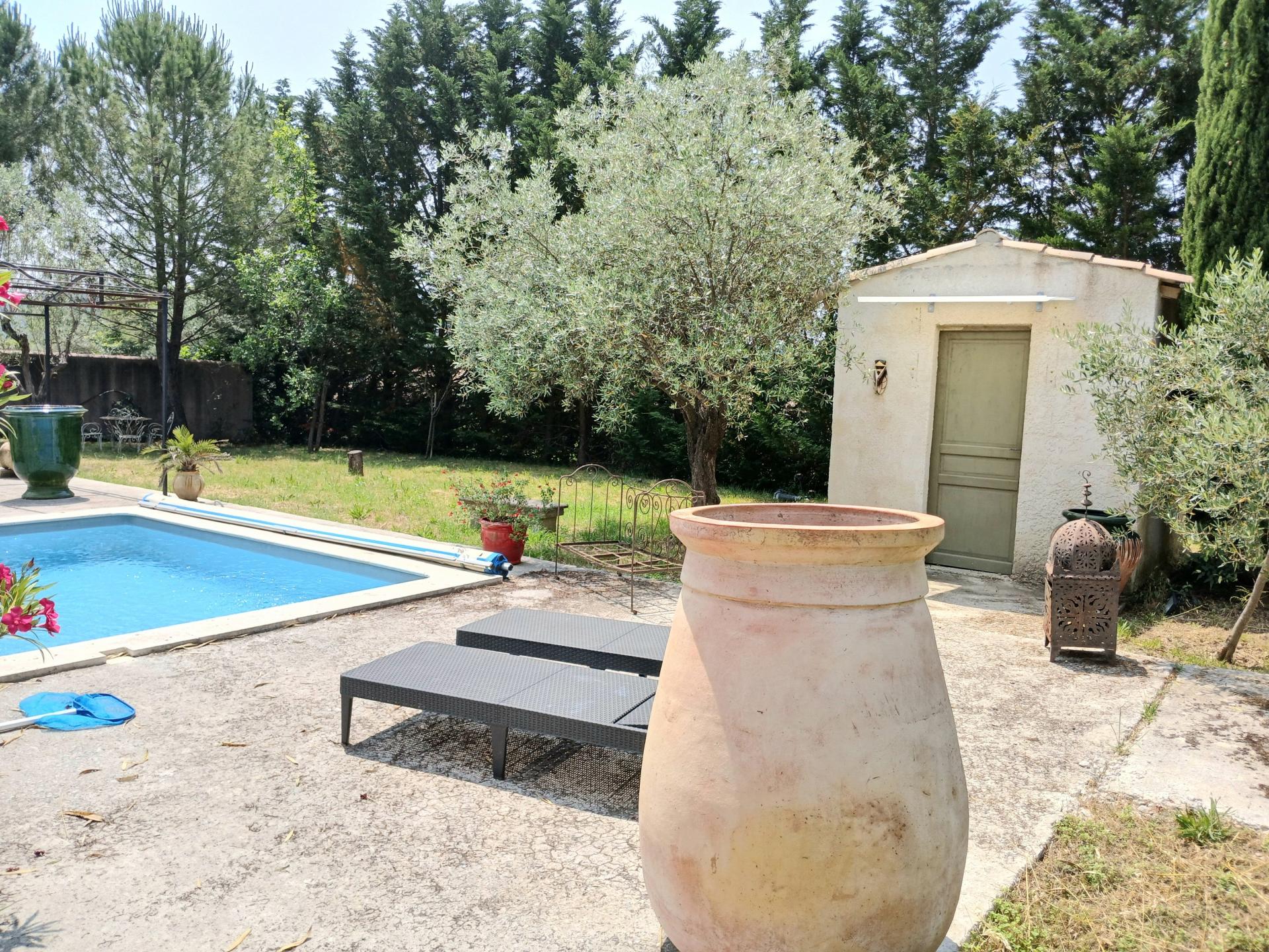 Photo 7 of the listing.