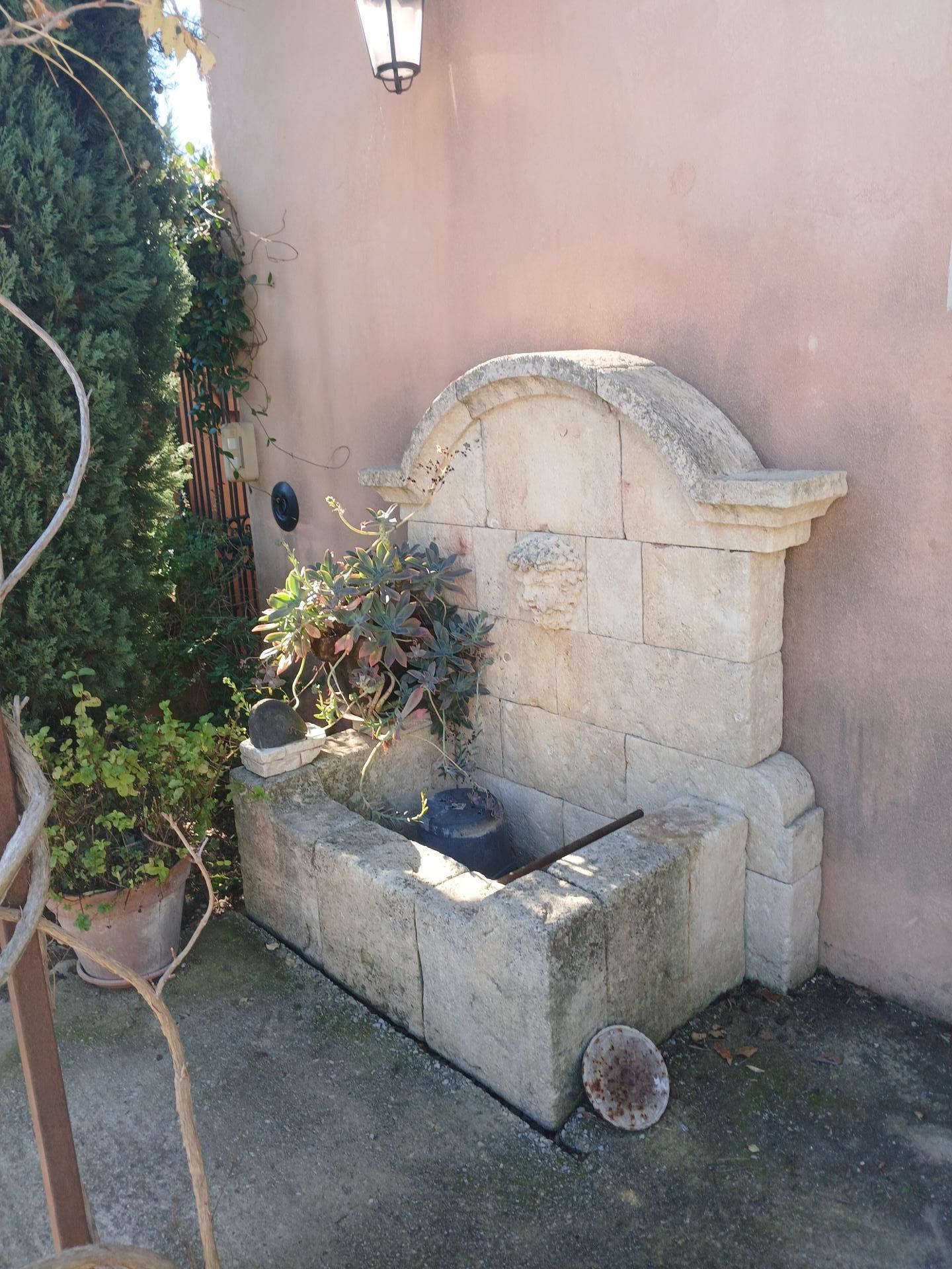 Photo 8 of the listing.