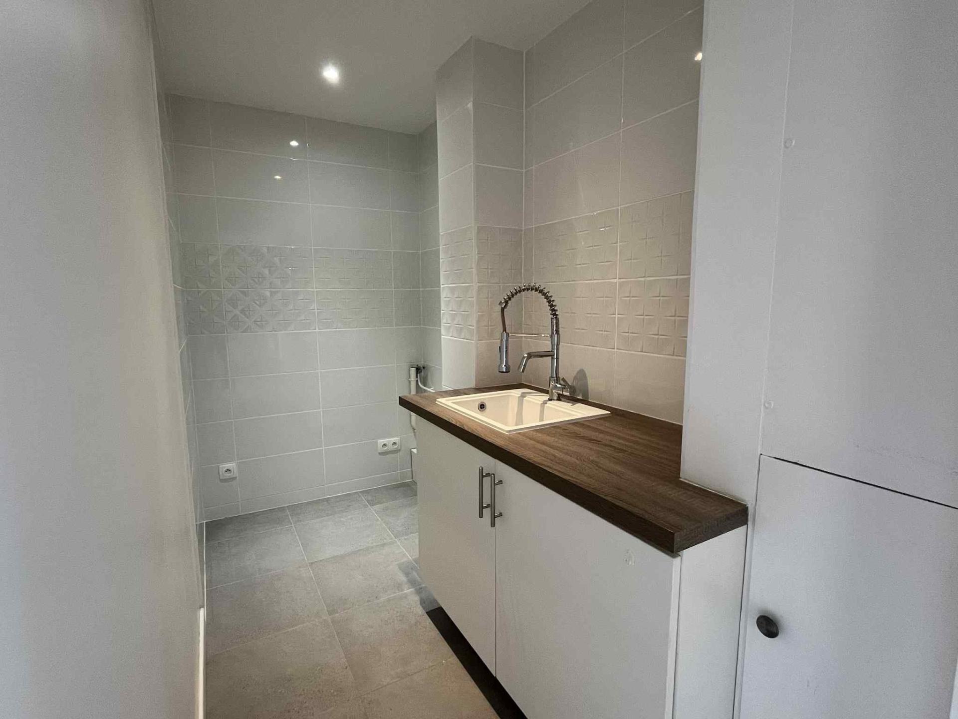 Photo 9 of the listing.