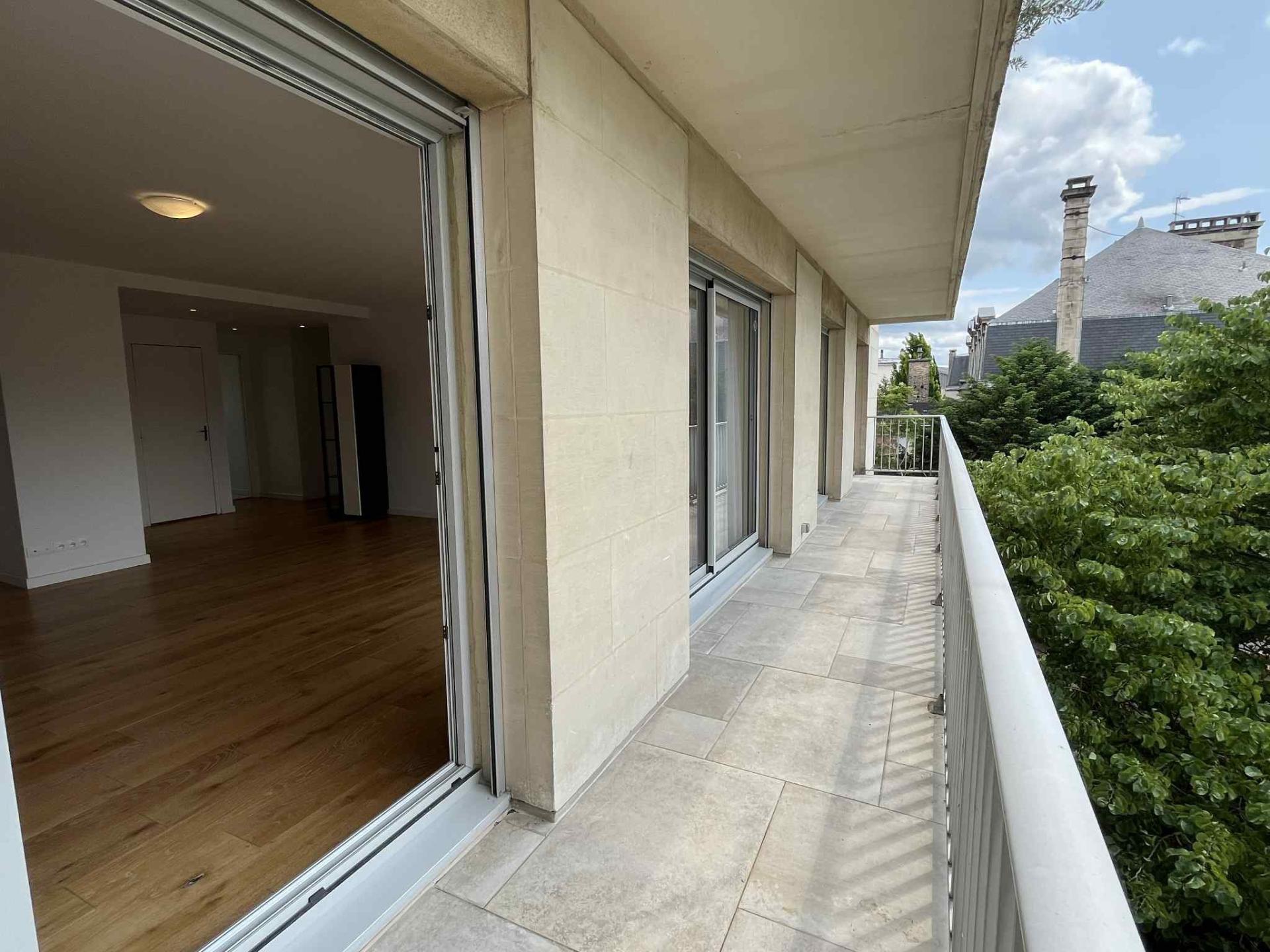 Photo 10 of the listing.