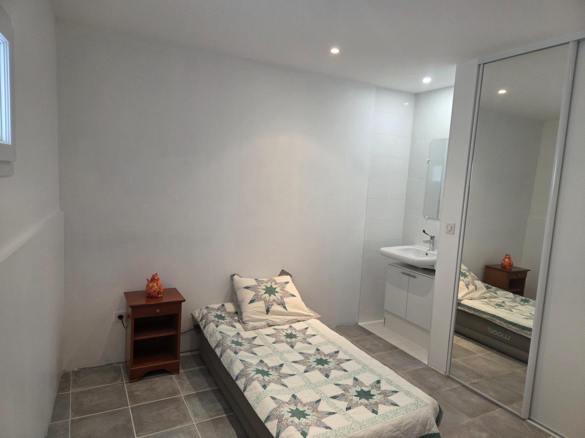 Photo 12 of the listing.