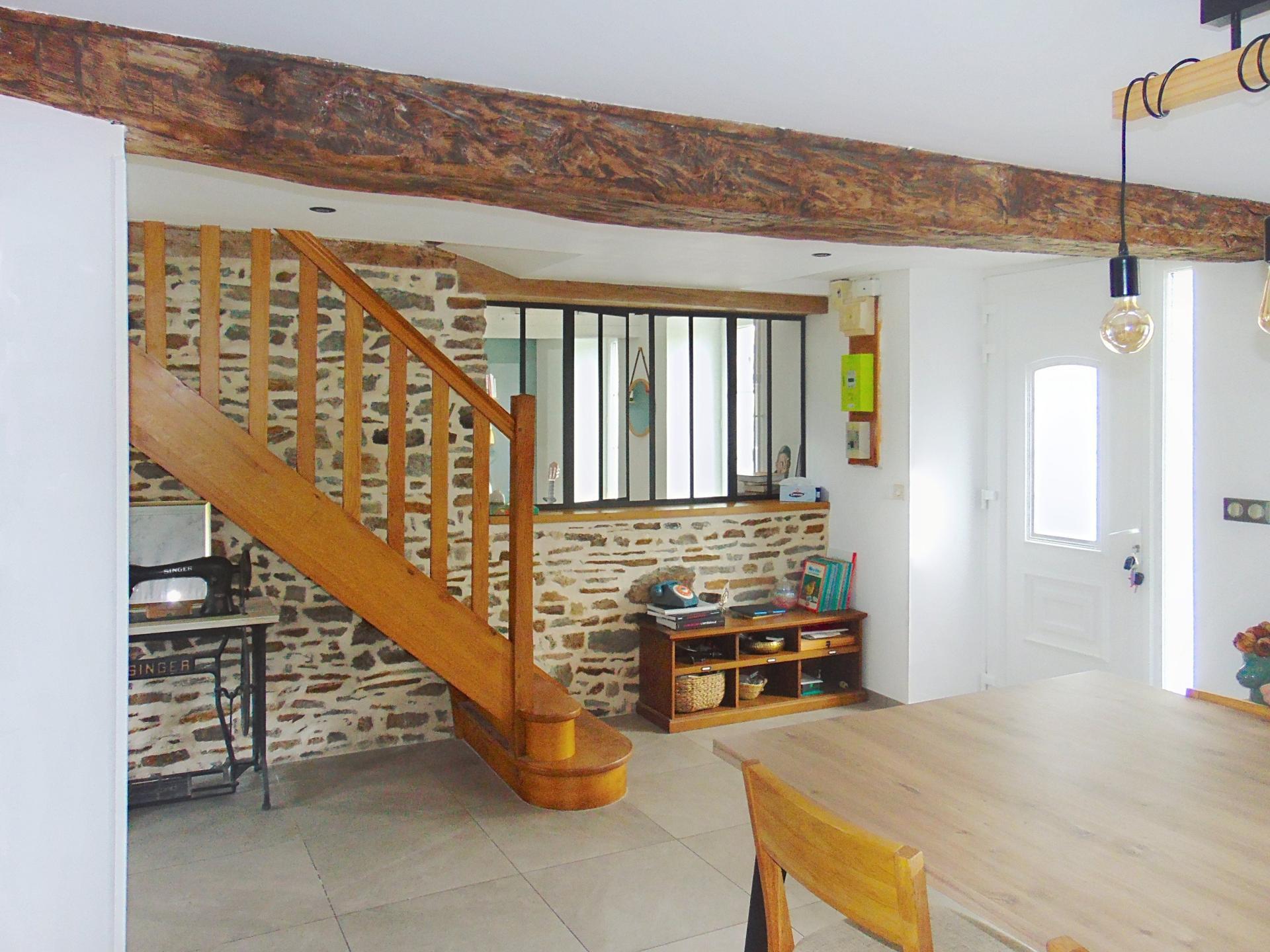 Maison à vendre à SAINT-PIERRE-D'ENTREMONT de 198m²