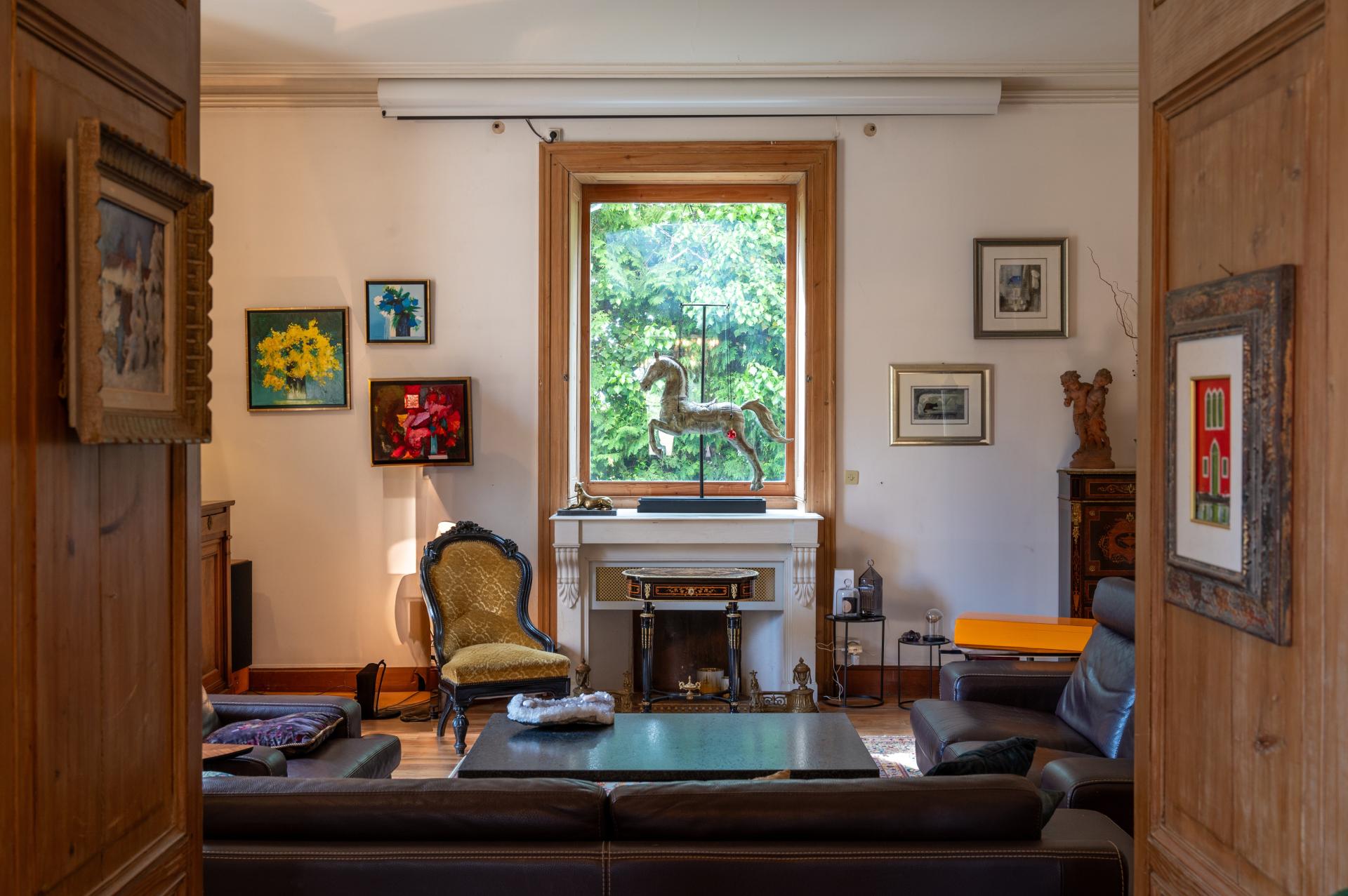 Photo 10 of the listing.