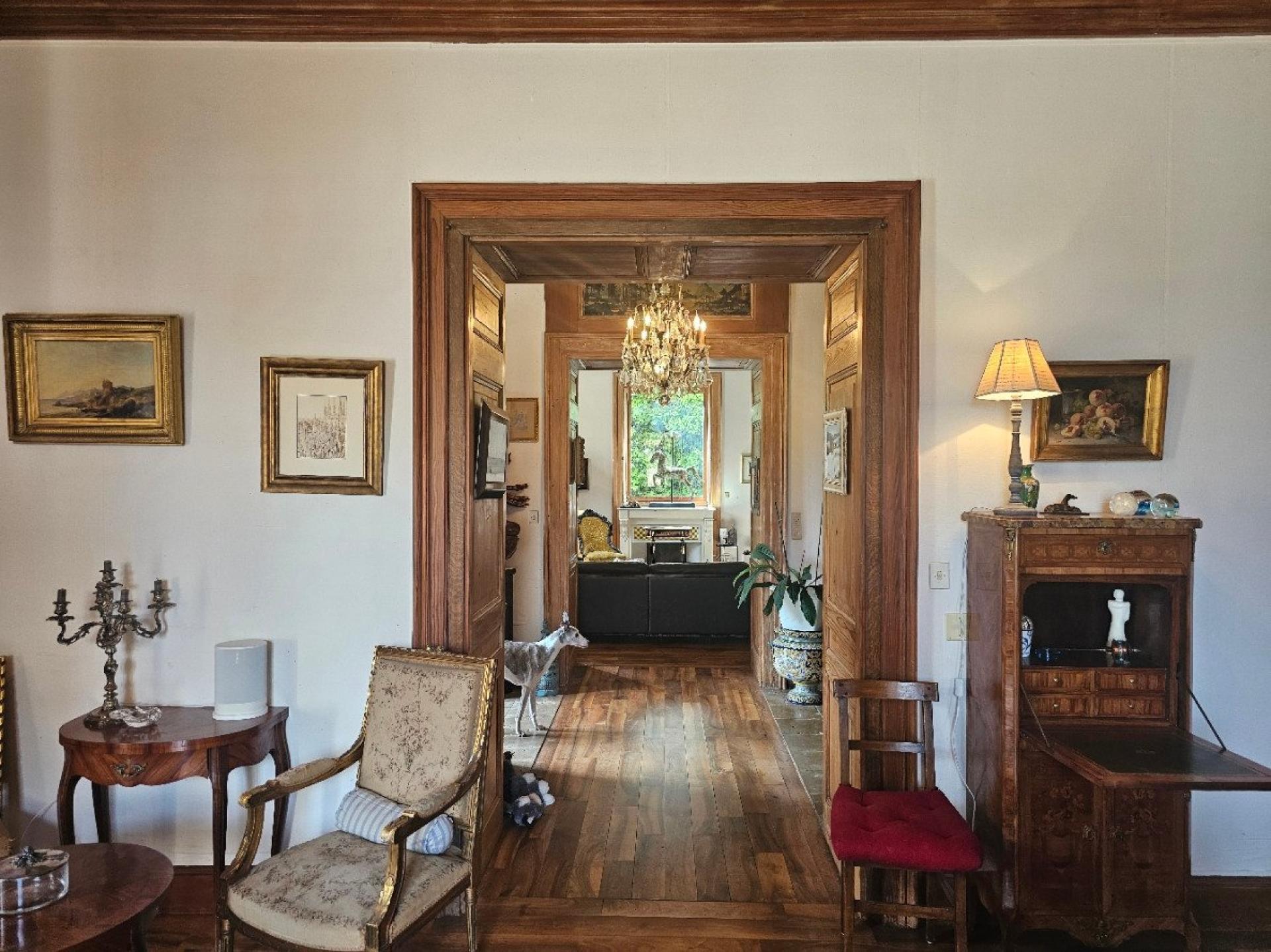 Photo 7 of the listing.