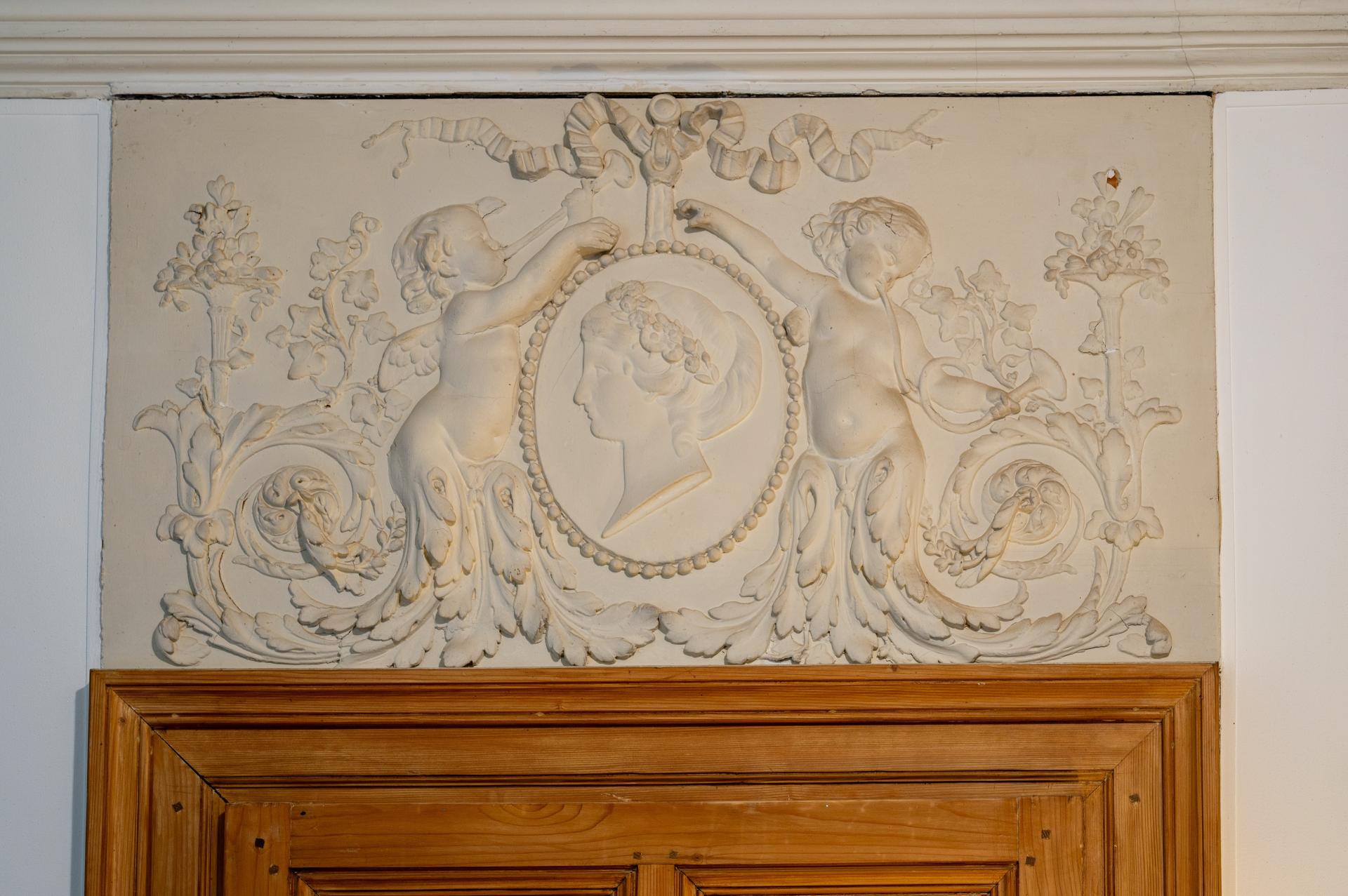 Photo 9 of the listing.