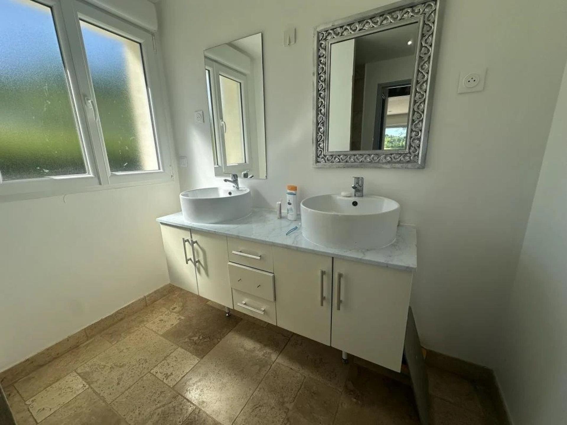 Photo 12 of the listing.