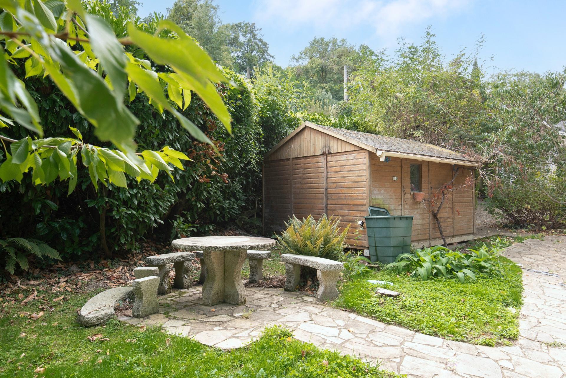 Photo 7 of the listing.