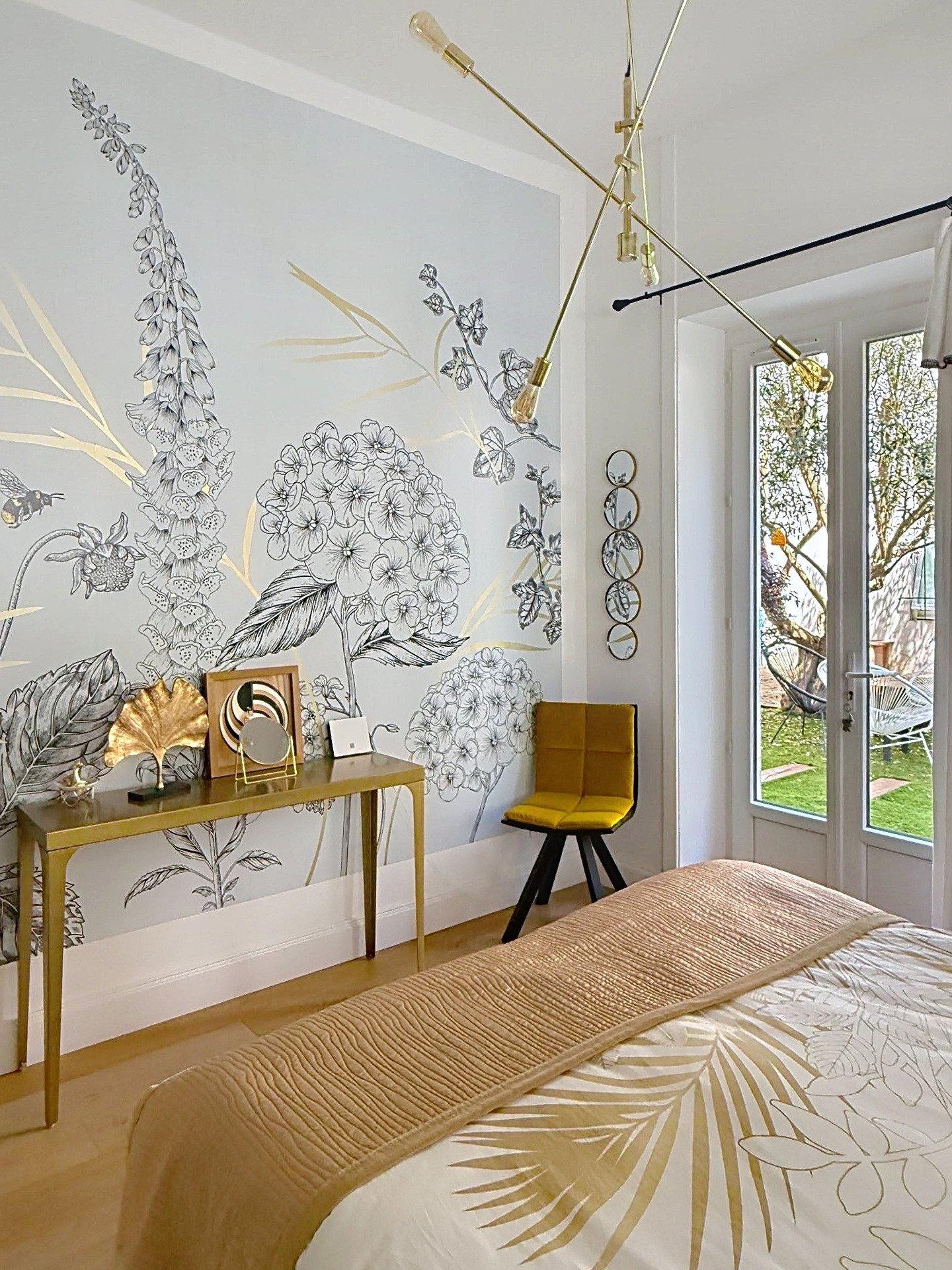 Photo 6 of the listing.