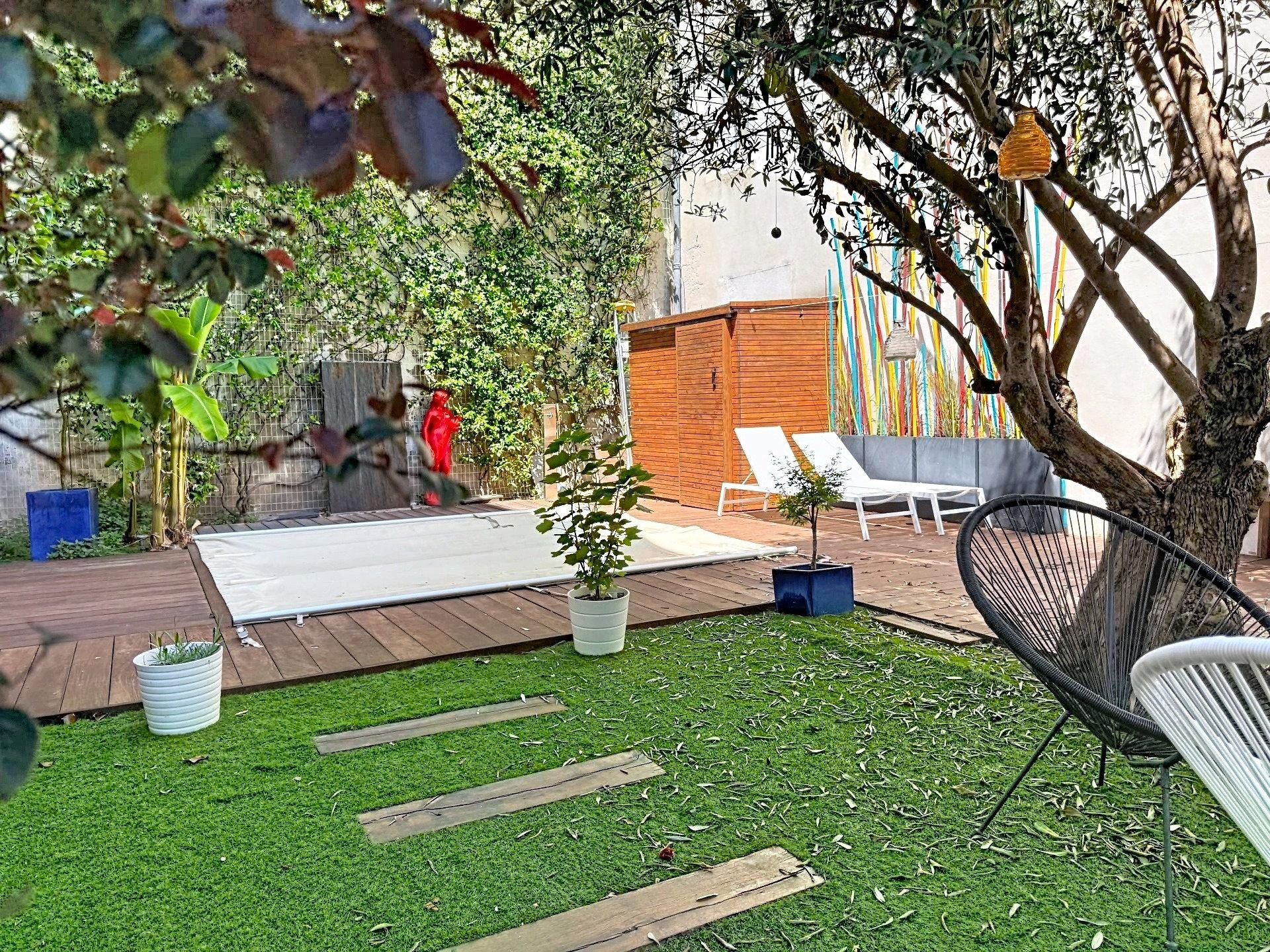 Photo 11 of the listing.